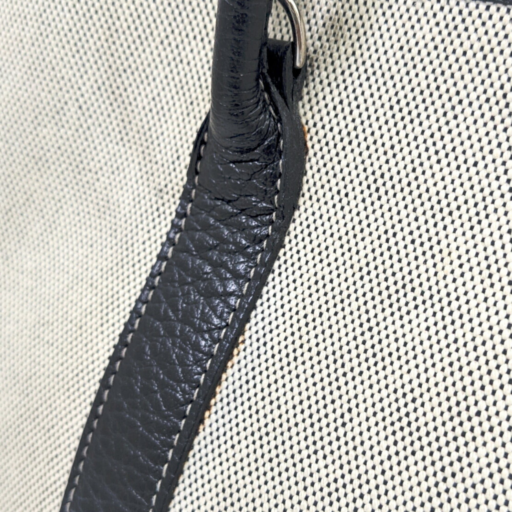 Hermes Black Canvas Leather Shoulder Bag (Pre-Owned)