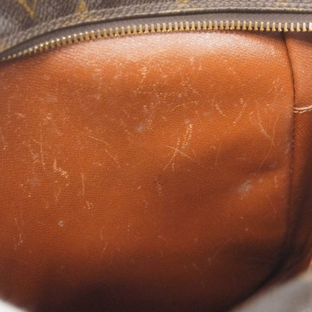 Louis Vuitton Brown Shoulder Bag (Pre-Owned)