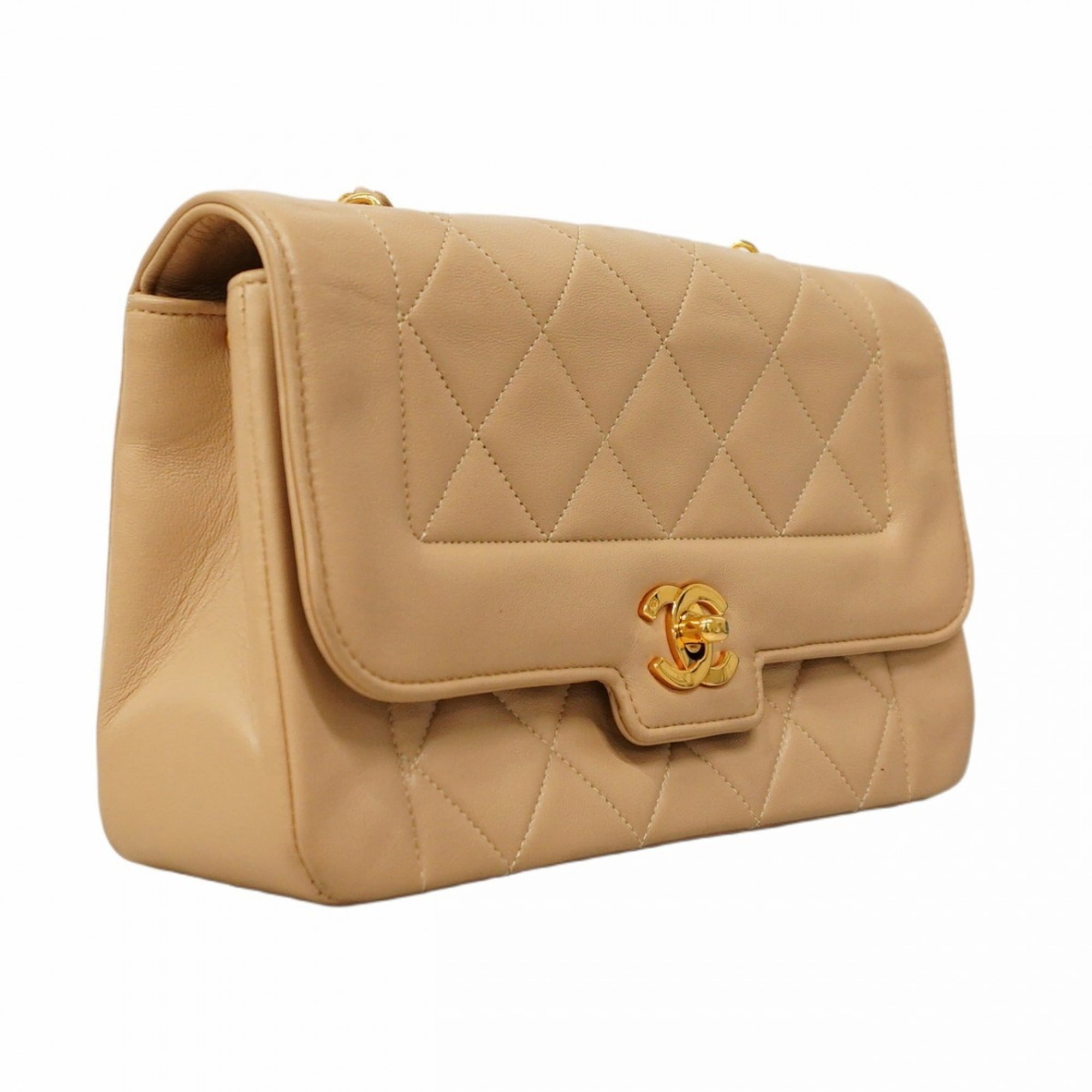 Chanel Beige Leather Shoulder Bag (Pre-Owned)