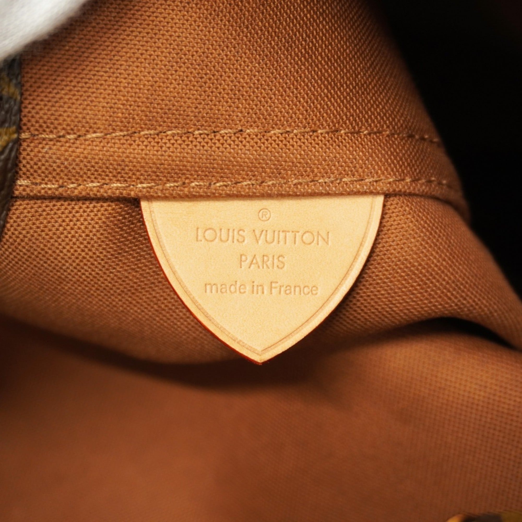 Louis Vuitton Brown Handbag (Pre-Owned)