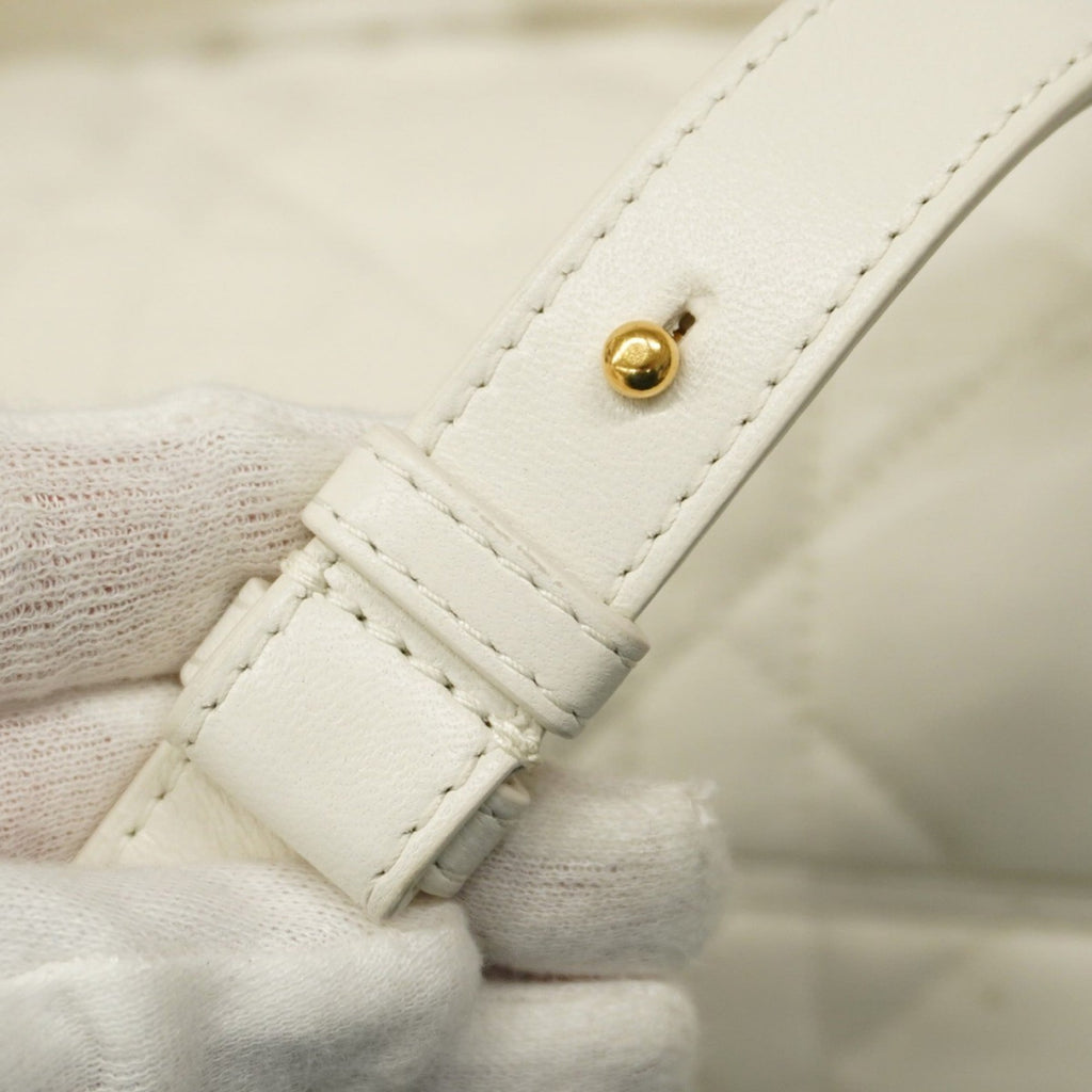 Christian Dior White Leather Backpack (Pre-Owned)