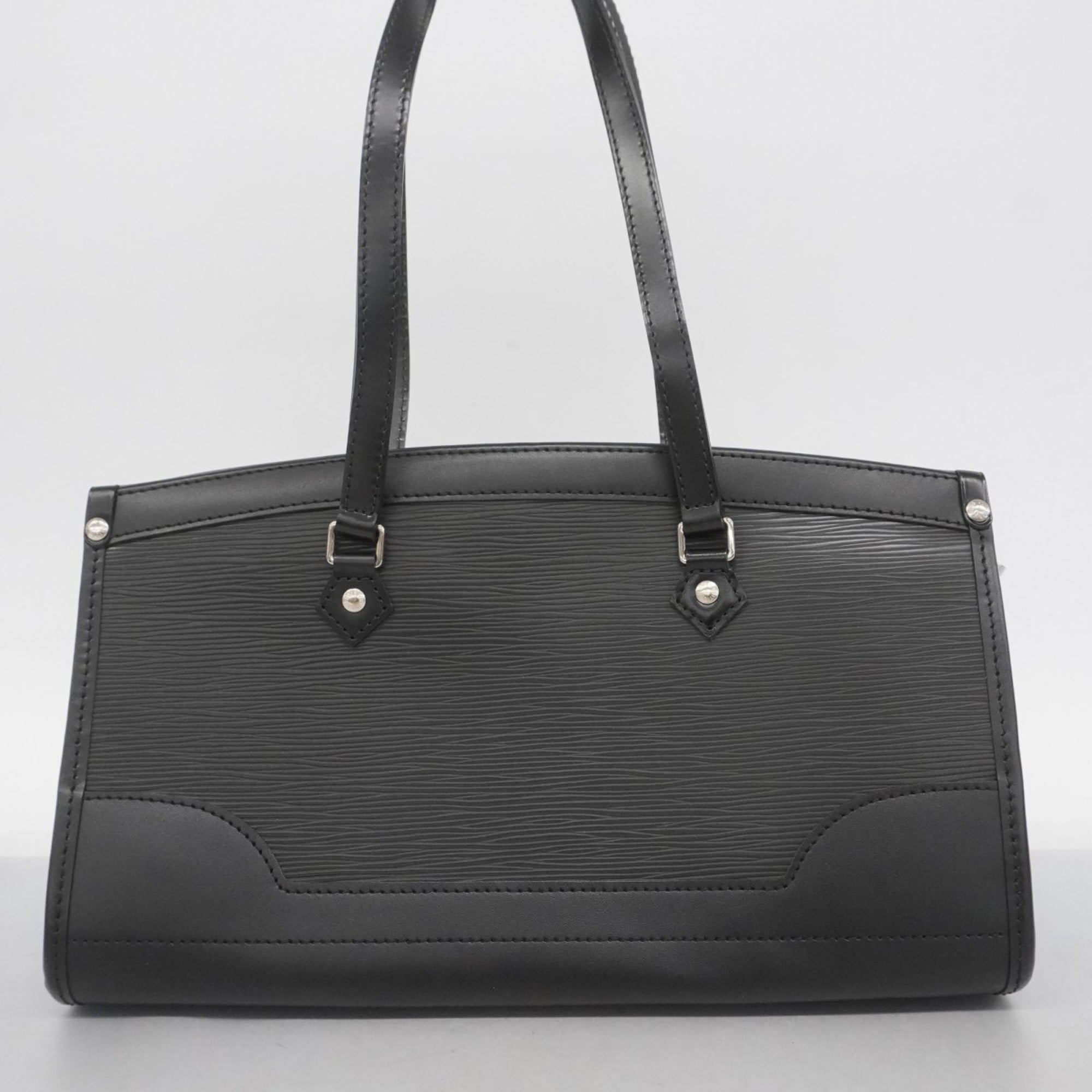 Louis Vuitton Noir Handbag (Pre-Owned)