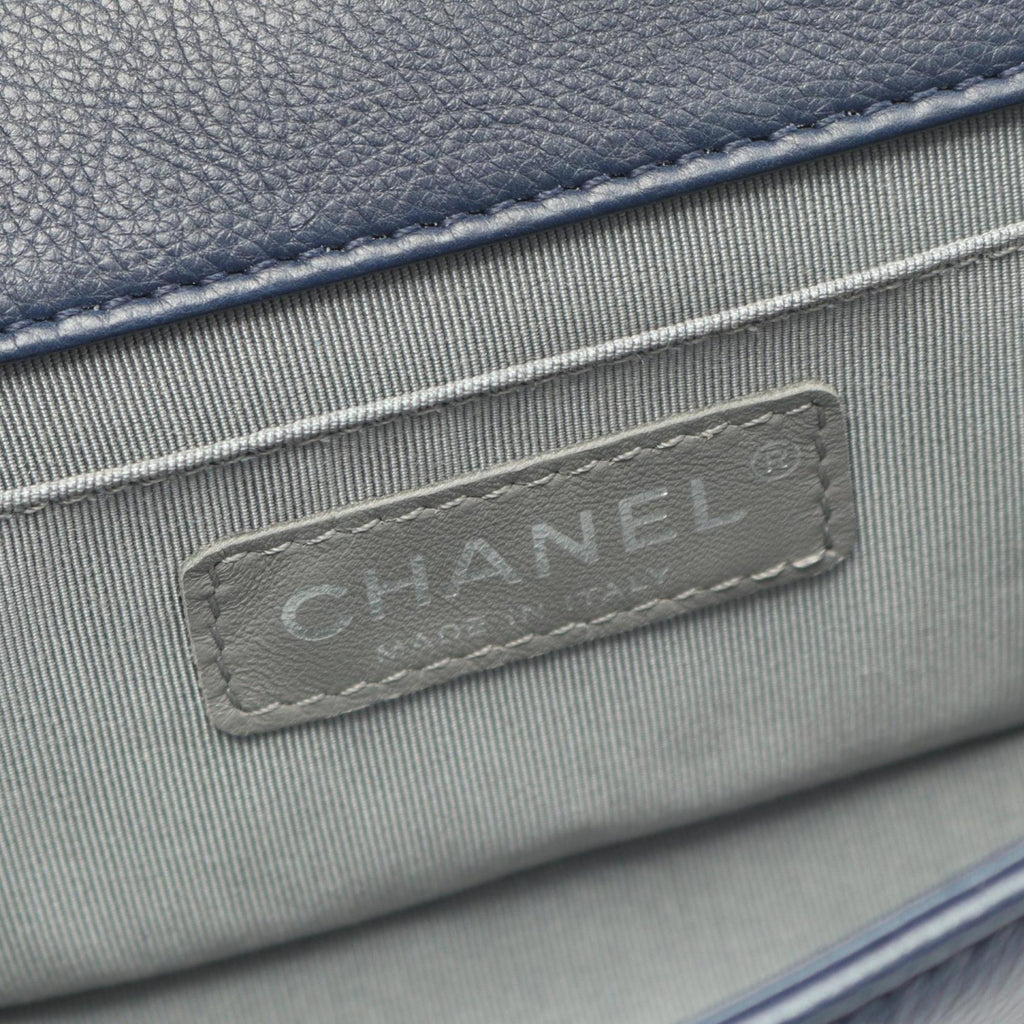 Chanel Navy Leather Shoulder Bag (Pre-Owned)