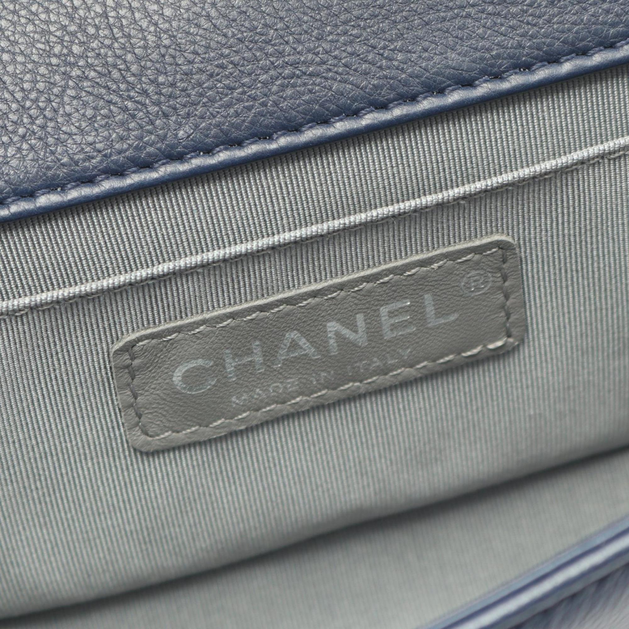 Chanel Navy Leather Shoulder Bag (Pre-Owned)