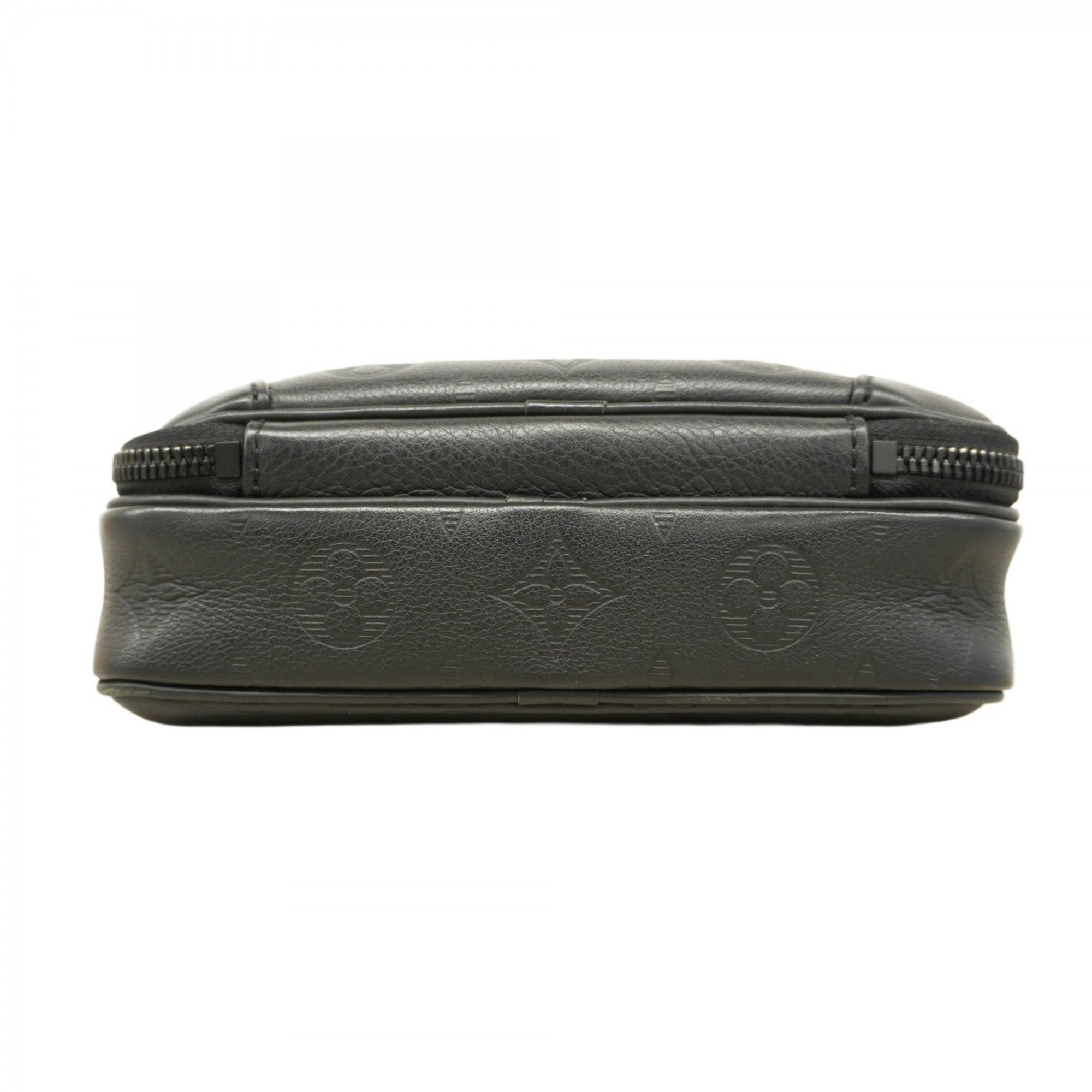 Louis Vuitton Black Shoulder Bag (Pre-Owned)