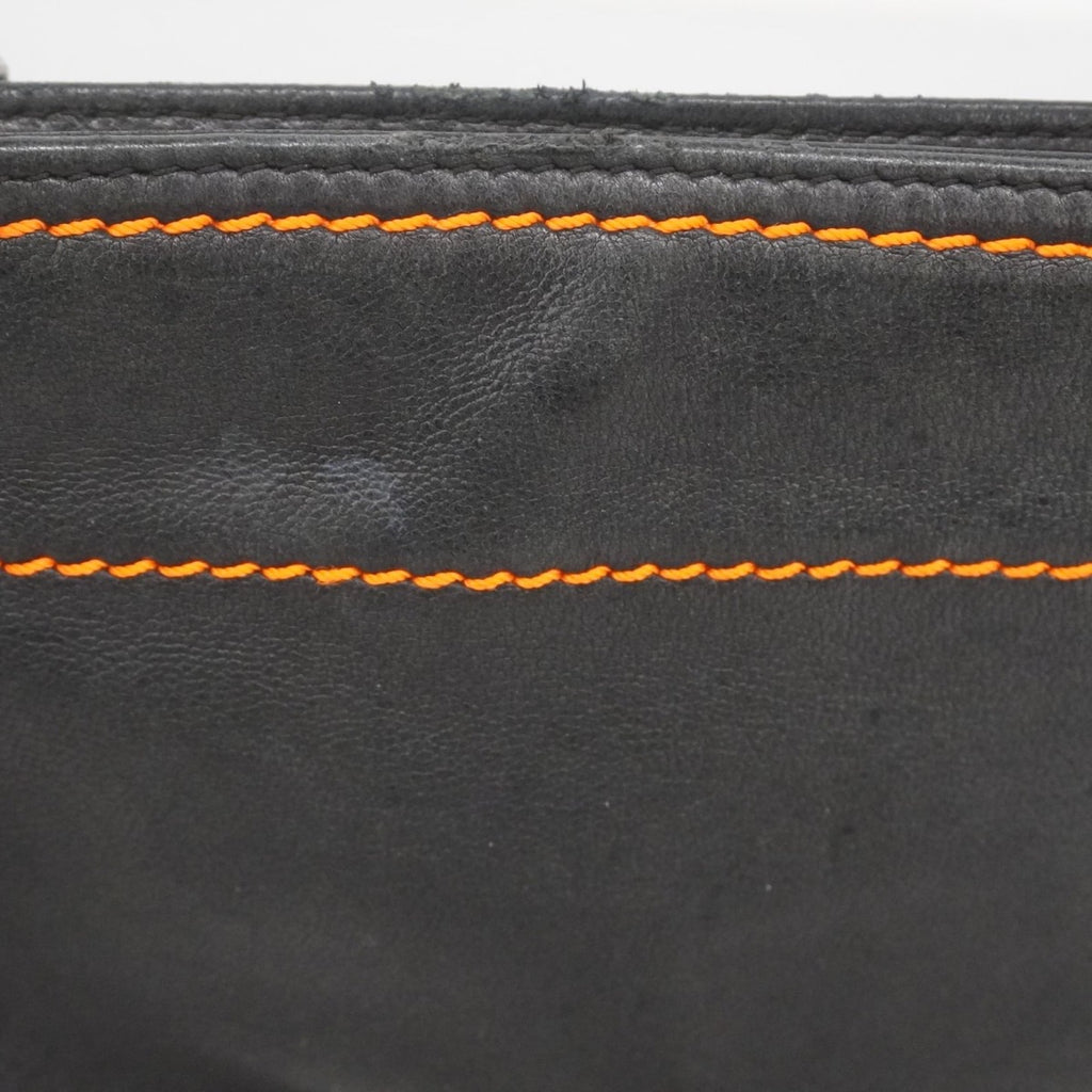 Chanel Black Leather Handbag (Pre-Owned)