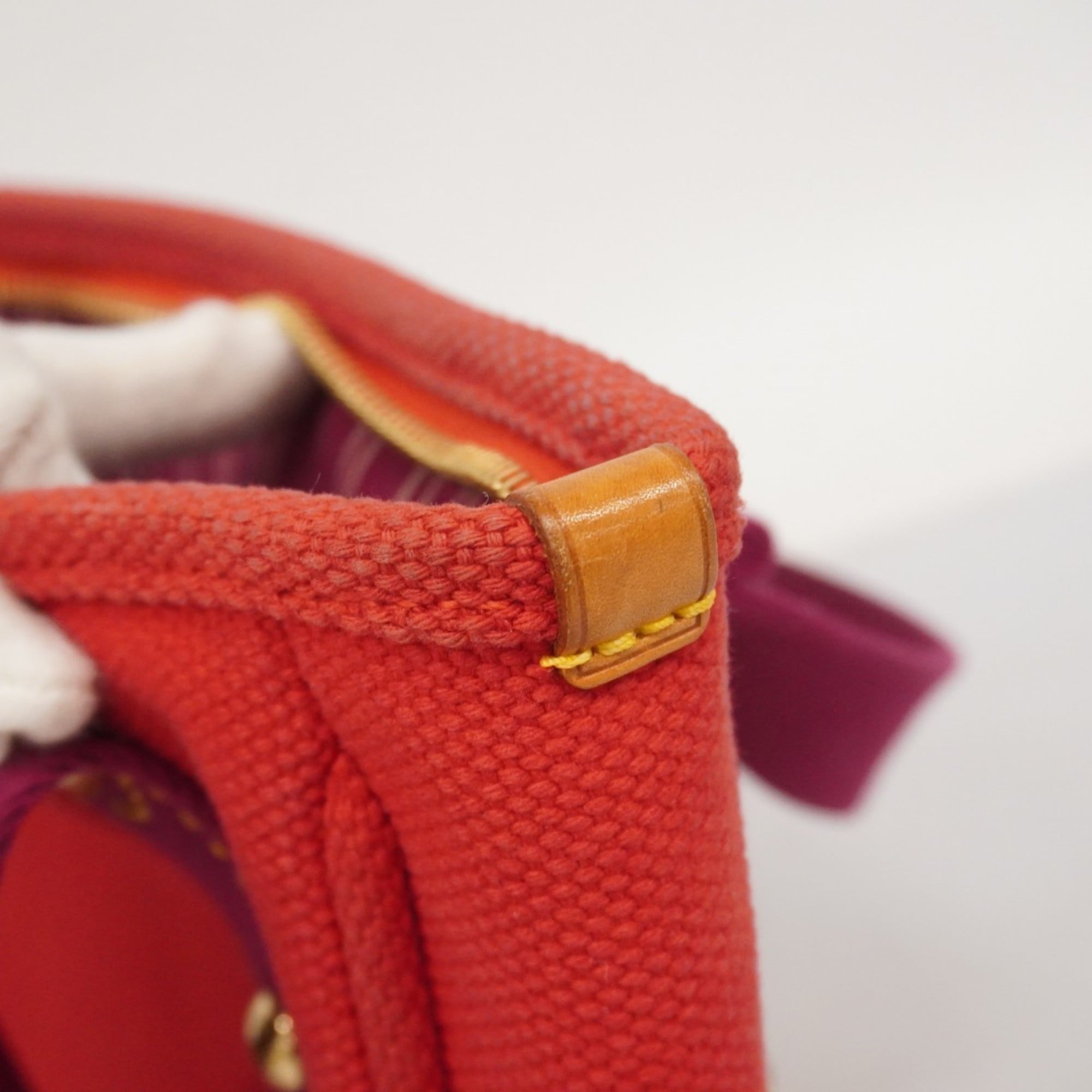 Louis Vuitton Rouge Handbag (Pre-Owned)