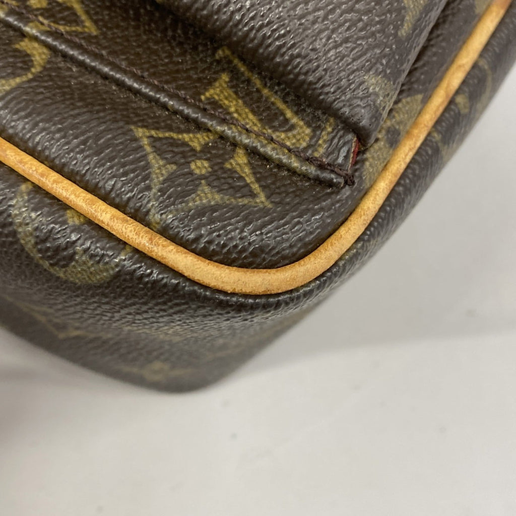 Louis Vuitton Brown Shoulder Bag (Pre-Owned)