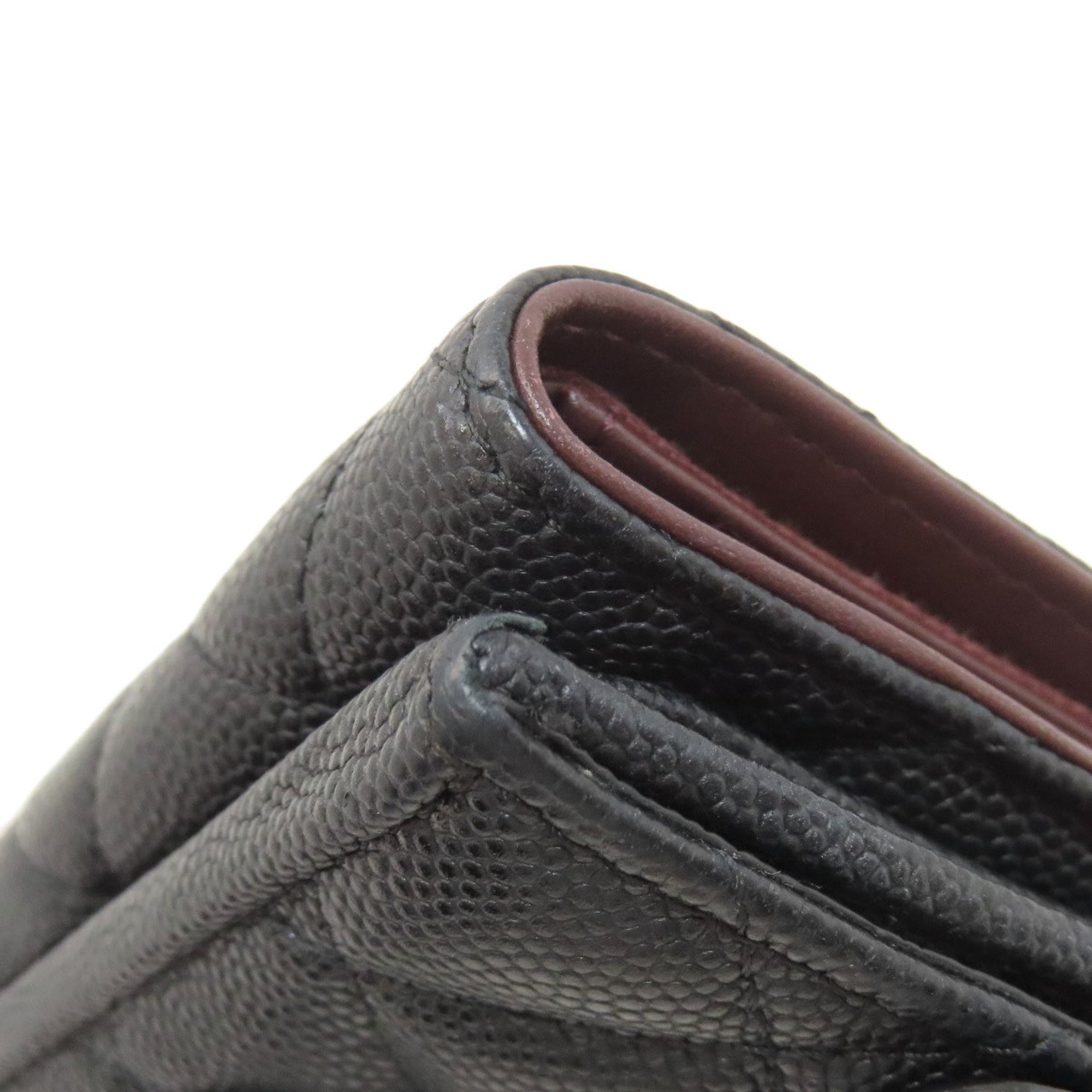 Chanel Black Leather Wallet (Bi-Fold) (Pre-Owned)