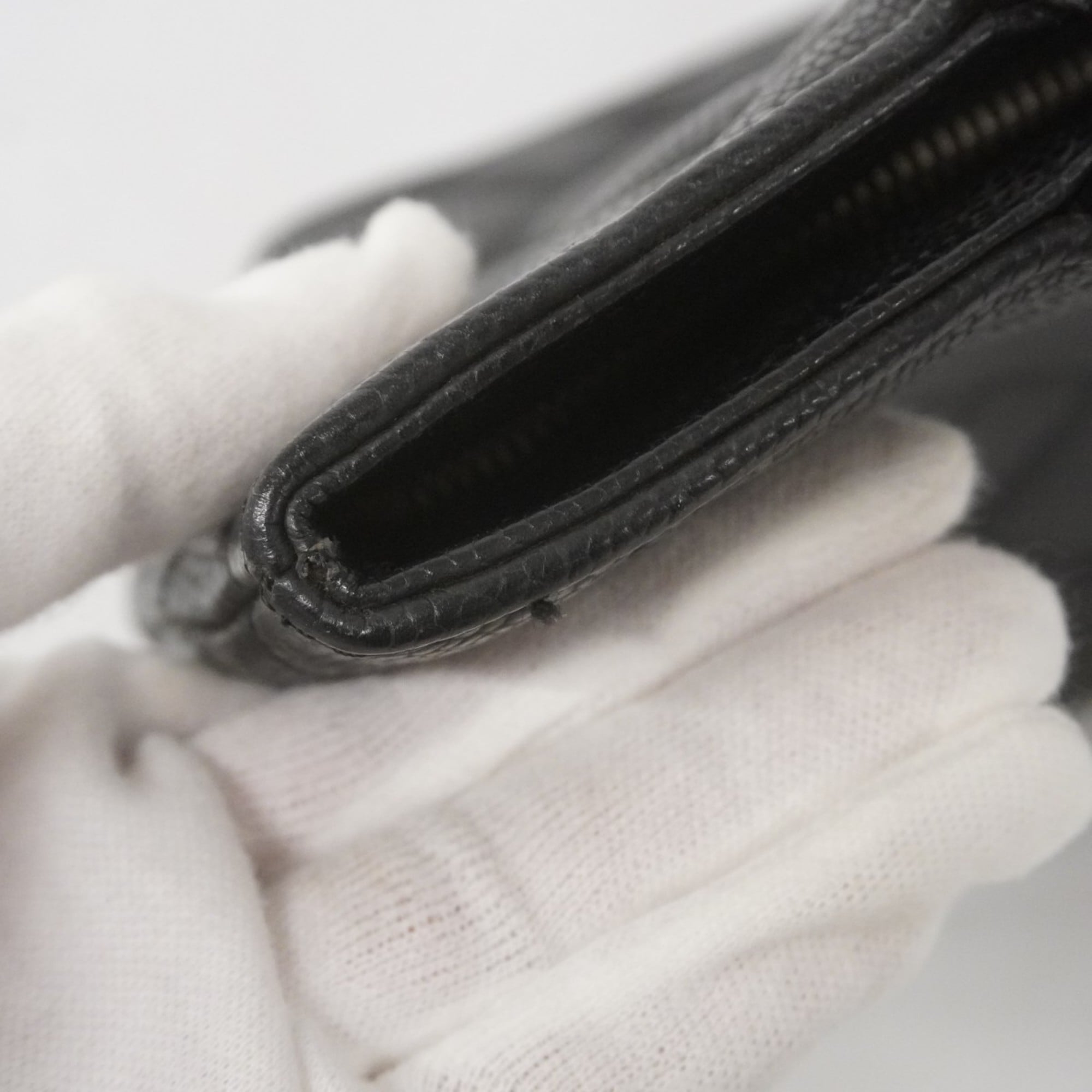 Chanel Black Grained Calfskin Shoulder Bag (Pre-Owned)
