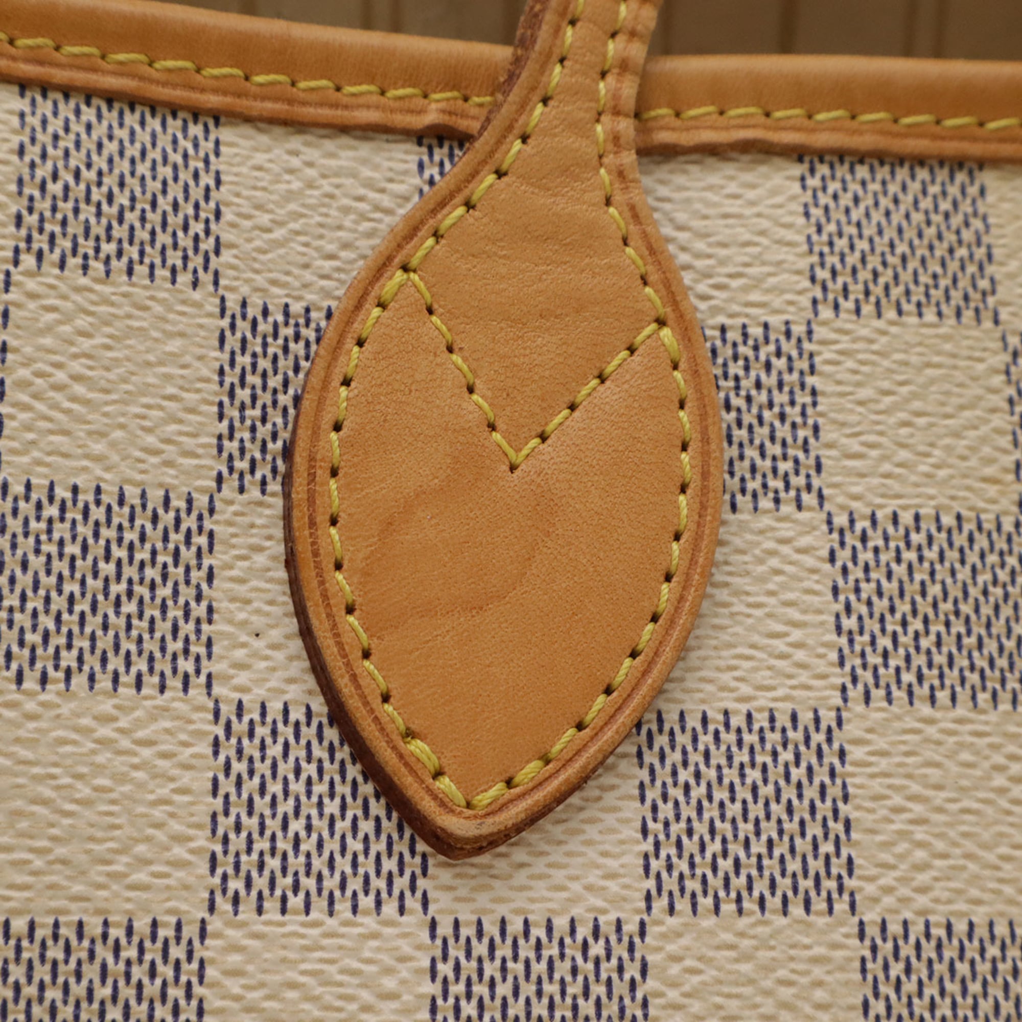 Louis Vuitton Ivory Damier Azur Shoulder Bag Tote Bag (Pre-Owned)
