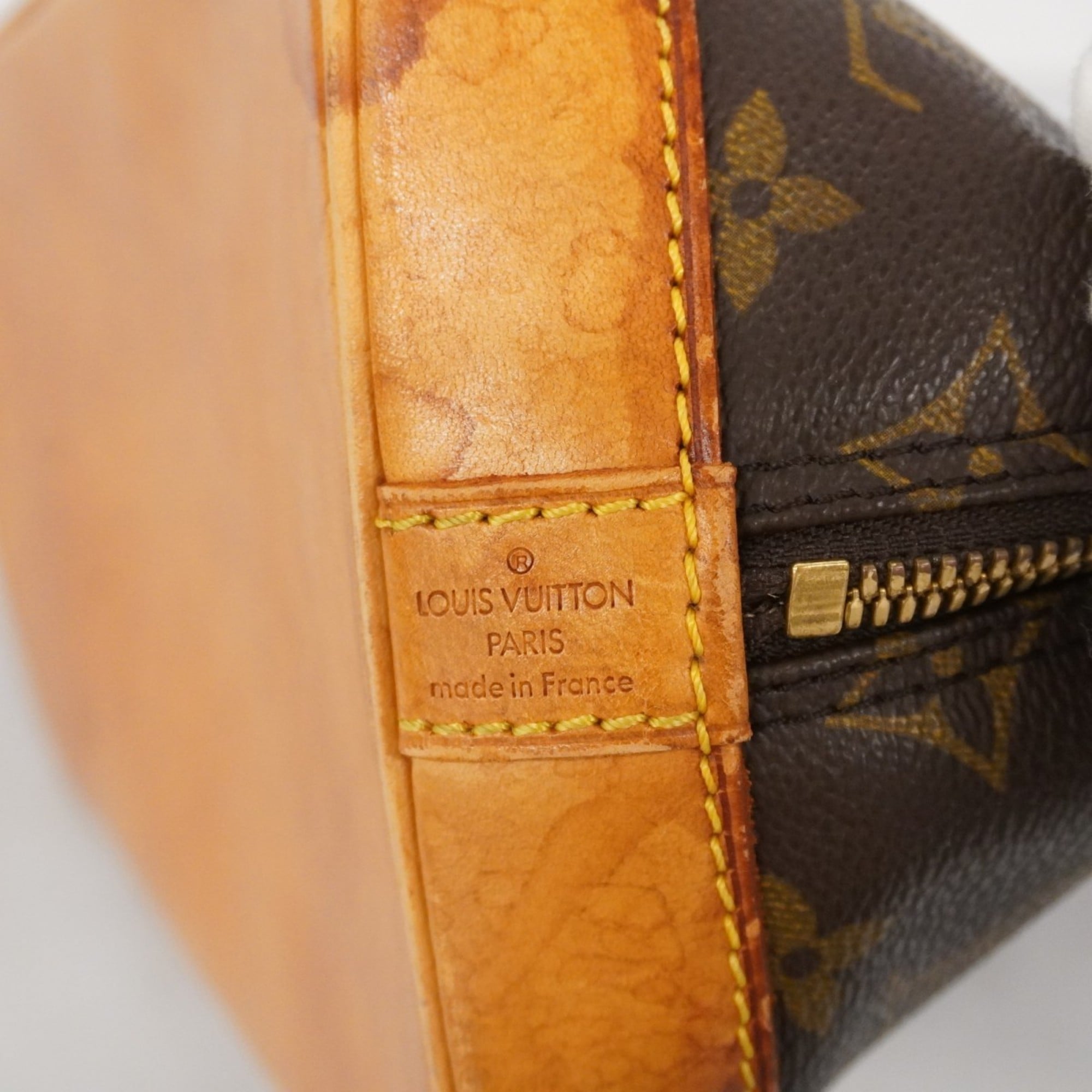 Louis Vuitton Brown Handbag (Pre-Owned)