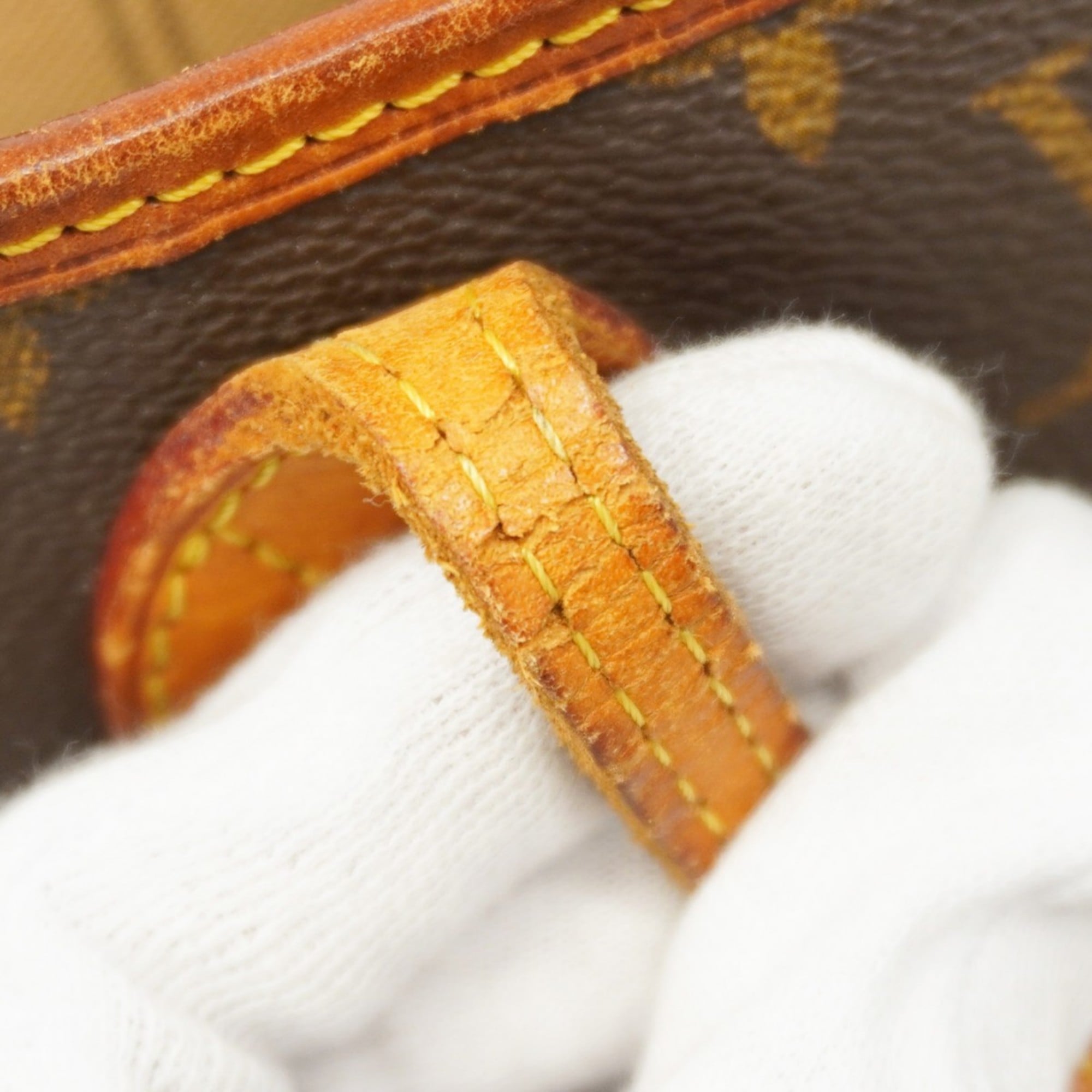 Louis Vuitton Brown Tote Bag (Pre-Owned)
