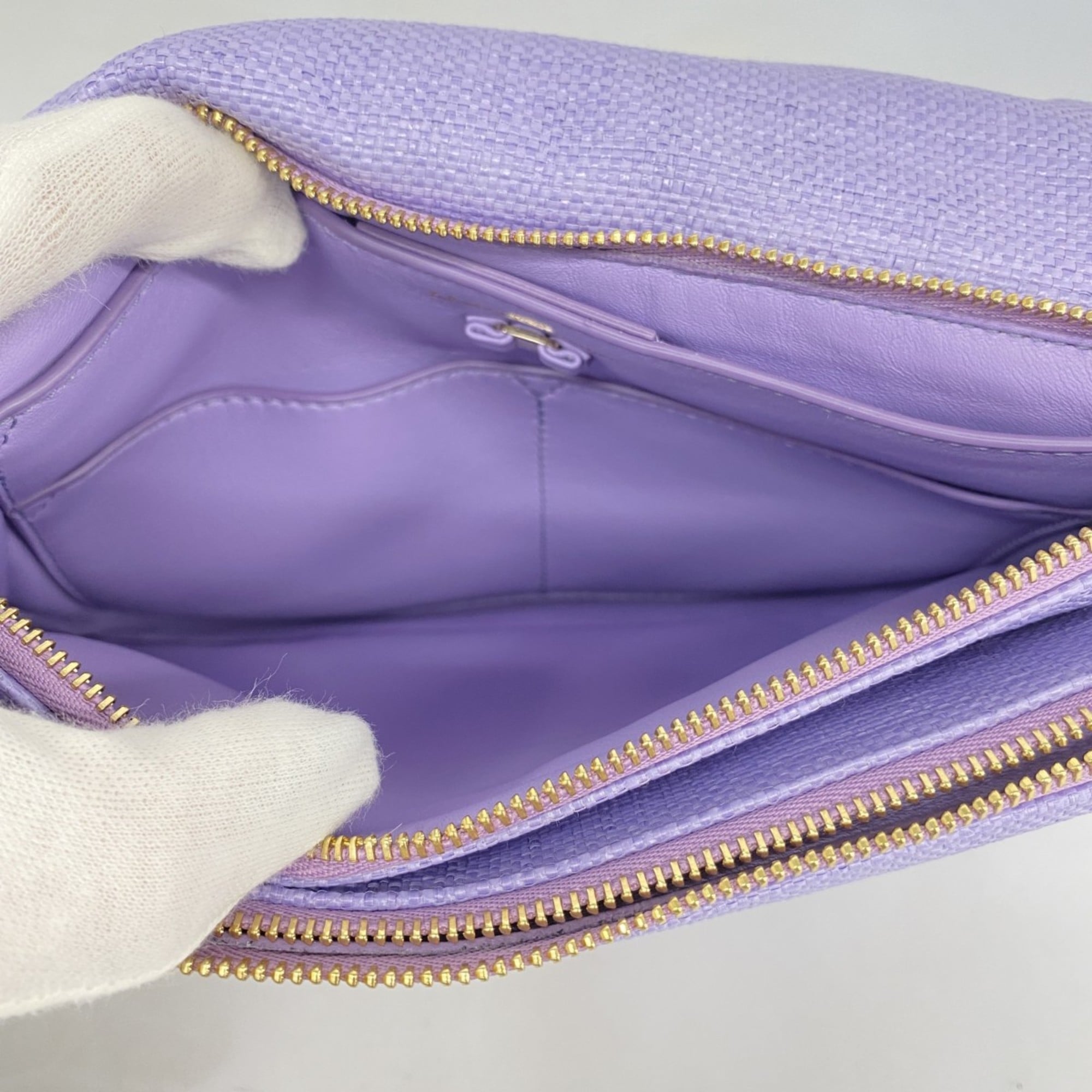 Salvatore Ferragamo Purple Canvas Shoulder Bag (Pre-Owned)