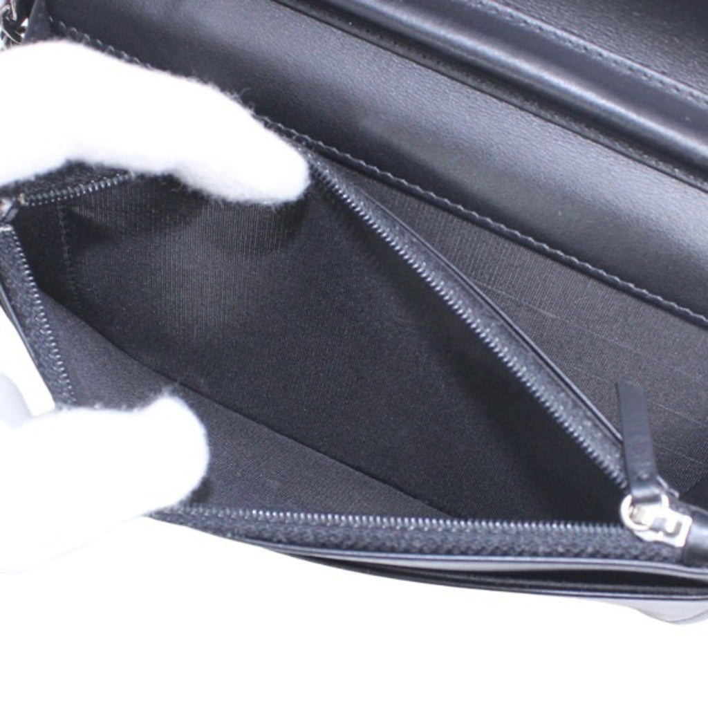 Chanel Black Leather Shoulder Bag (Pre-Owned)
