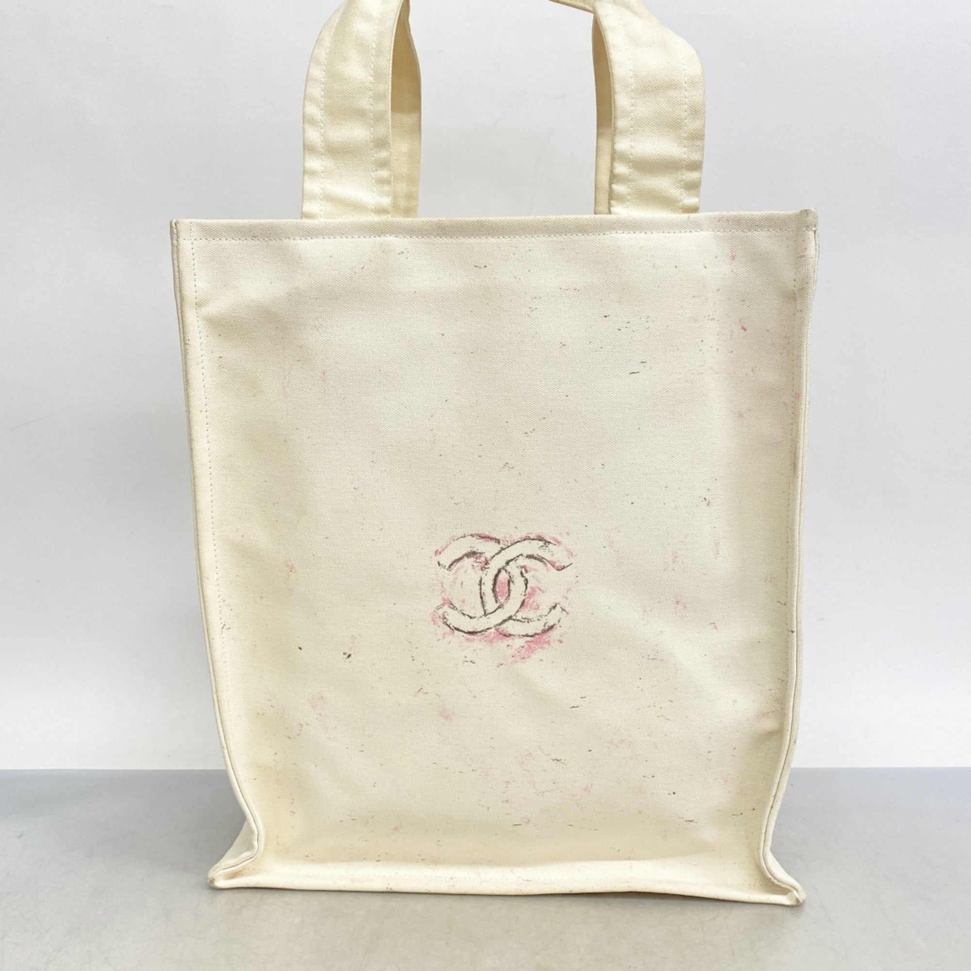 Chanel Ivory Canvas Tote Bag (Pre-Owned)