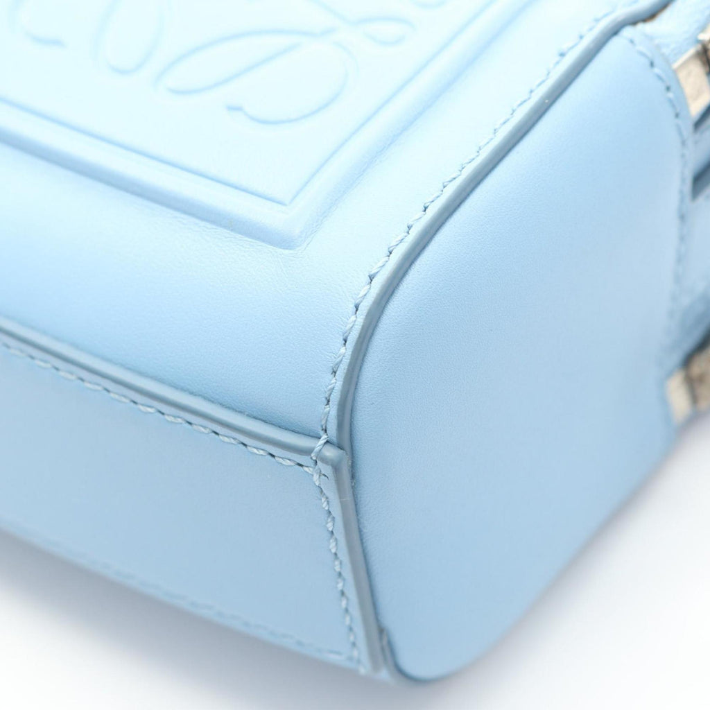 Loewe Blue Leather Handbag (Pre-Owned)