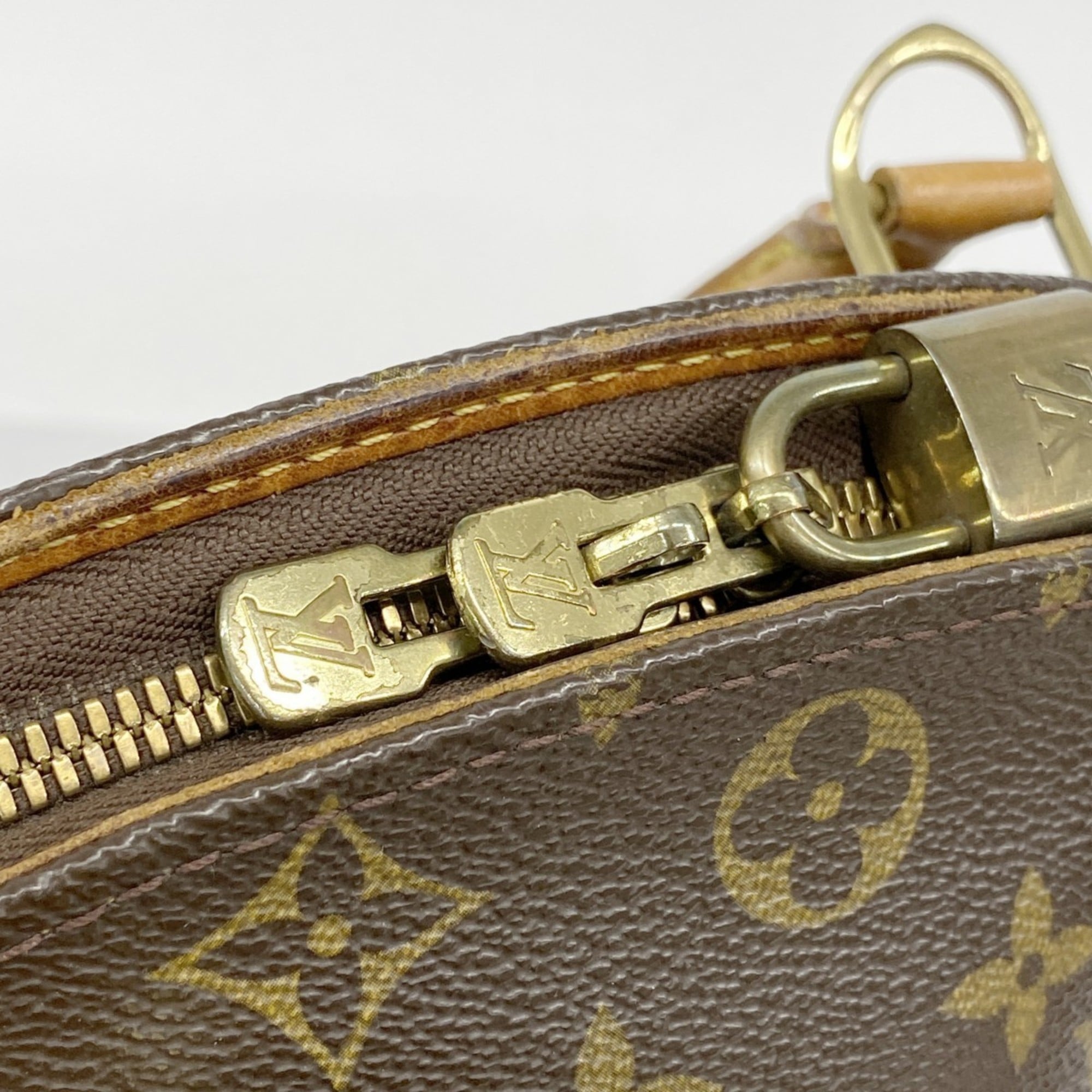 Louis Vuitton Brown Handbag (Pre-Owned)