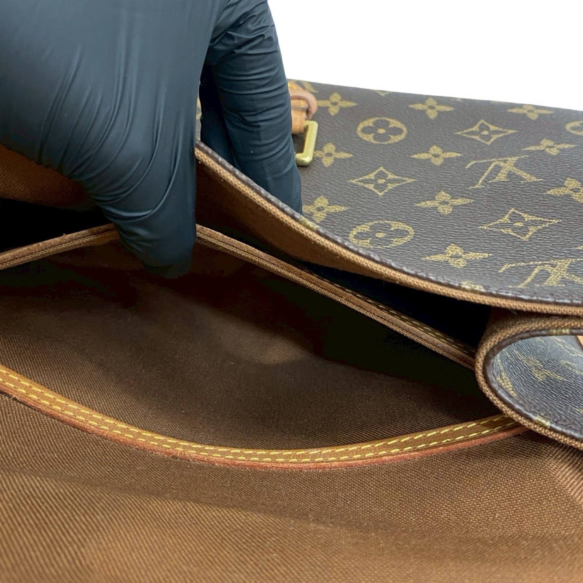 Louis Vuitton Brown Leather Pvc Handbag Shoulder Bag (Pre-Owned)