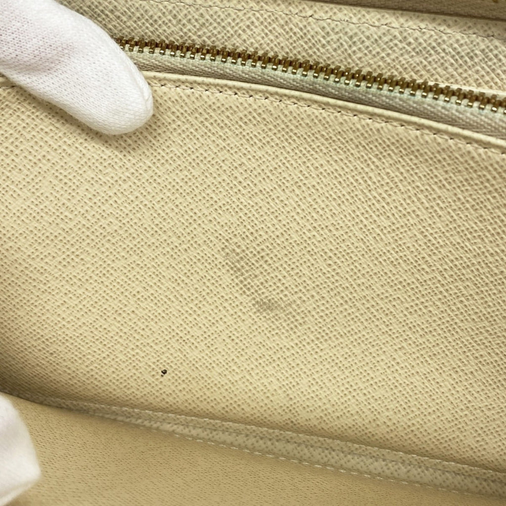 Louis Vuitton White Long Wallet (Bi-Fold) (Pre-Owned)