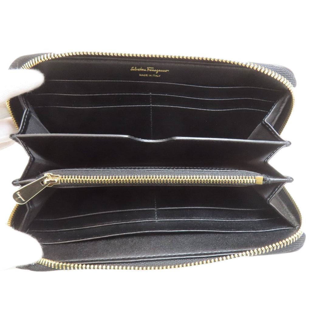 Salvatore Ferragamo Black Leather Long Wallet (Bi-Fold) (Pre-Owned)