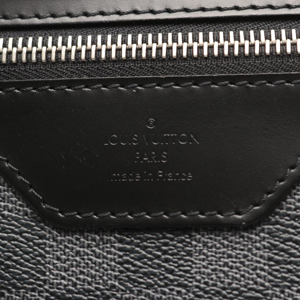 Louis Vuitton Black Damier Graphite Coated Canvas Leather Shoulder Bag (Pre-Owned)
