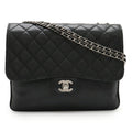Chanel Matelasse Black Leather Shoulder Bag (Pre-Owned)