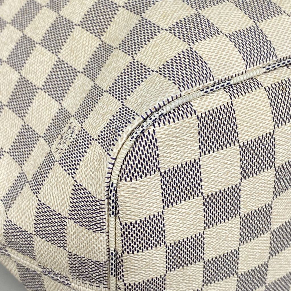 Louis Vuitton White Tote Bag (Pre-Owned)