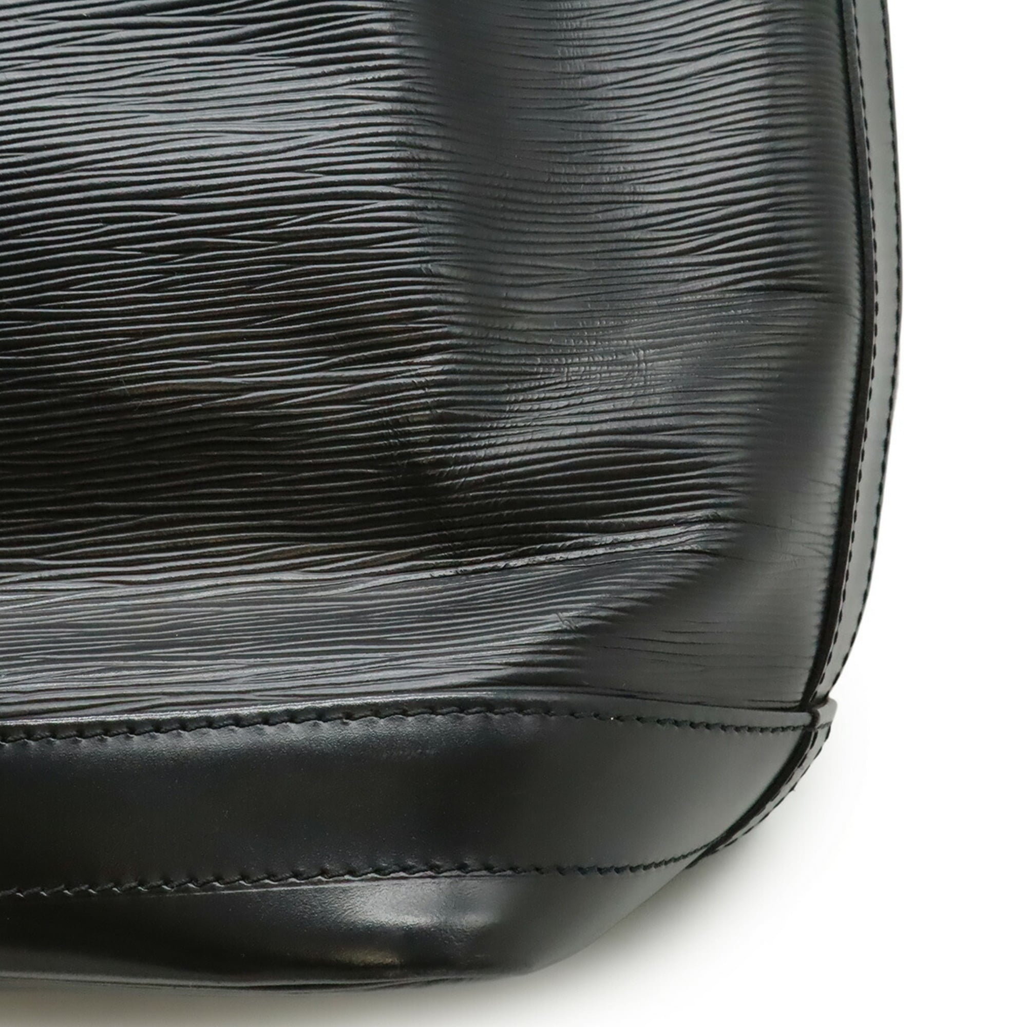 Louis Vuitton Black Noir Epi Leather Shoulder Bag (Pre-Owned)