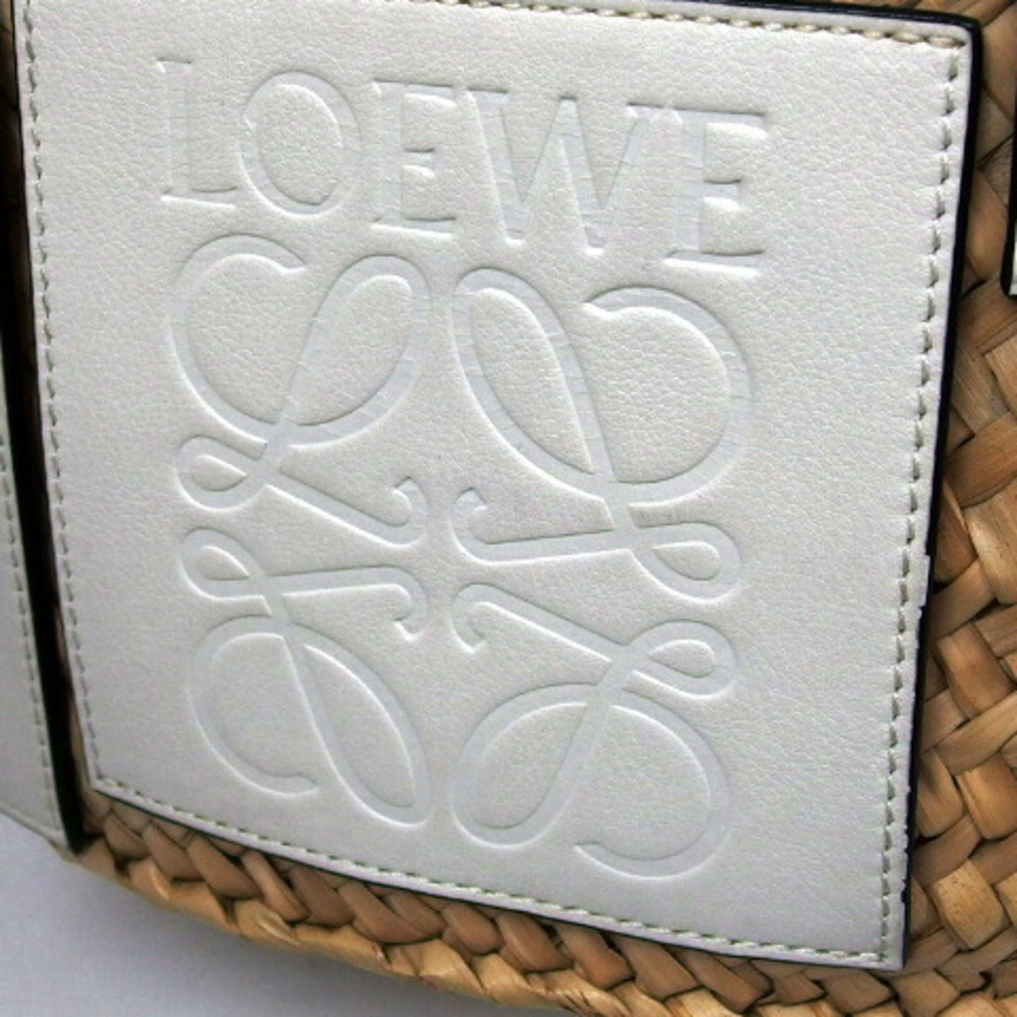 Loewe Beige White Raffia Leather Basket Handbag (Pre-Owned)