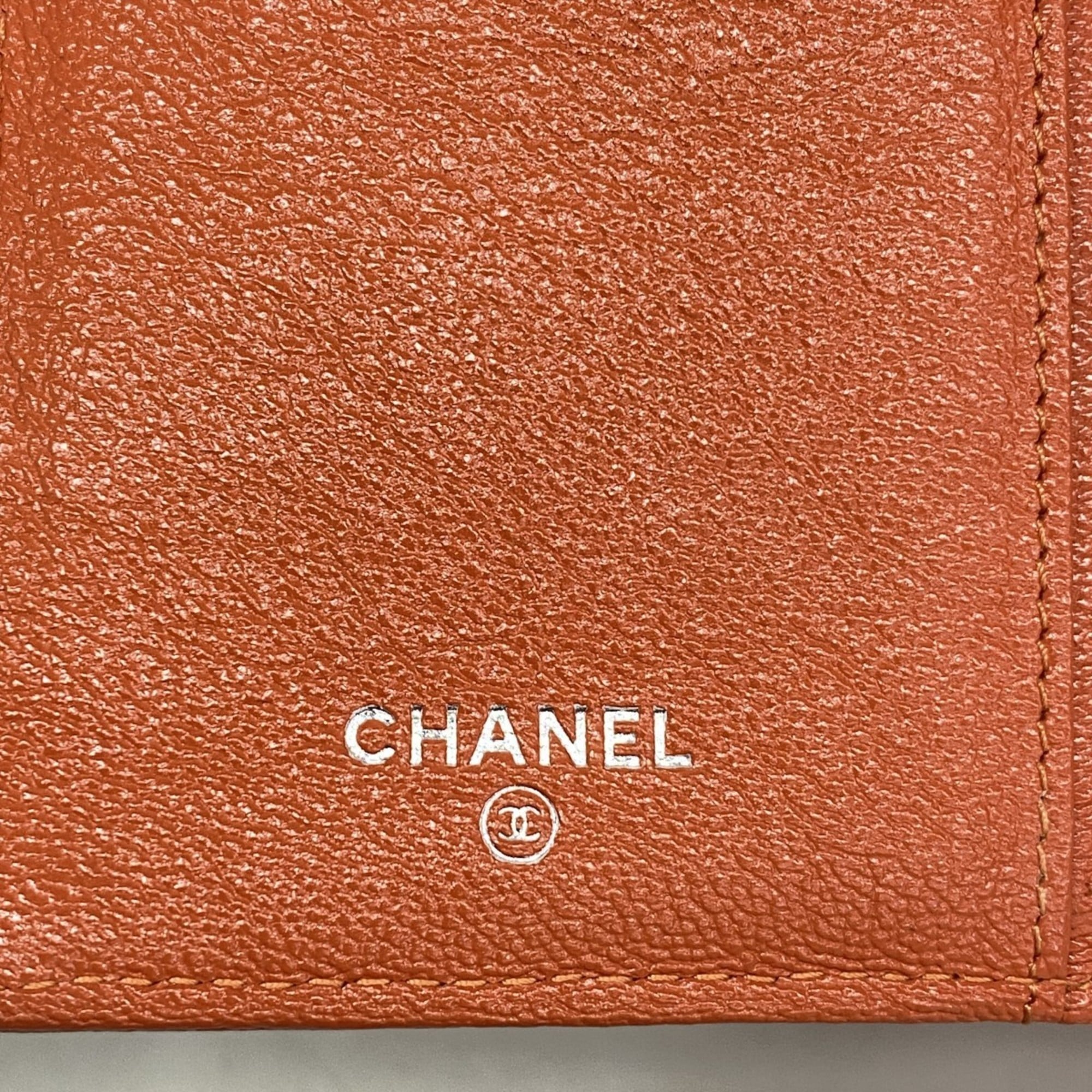 Chanel Red Color Grained Calfskin Long Wallet (Tri-Fold) (Pre-Owned)