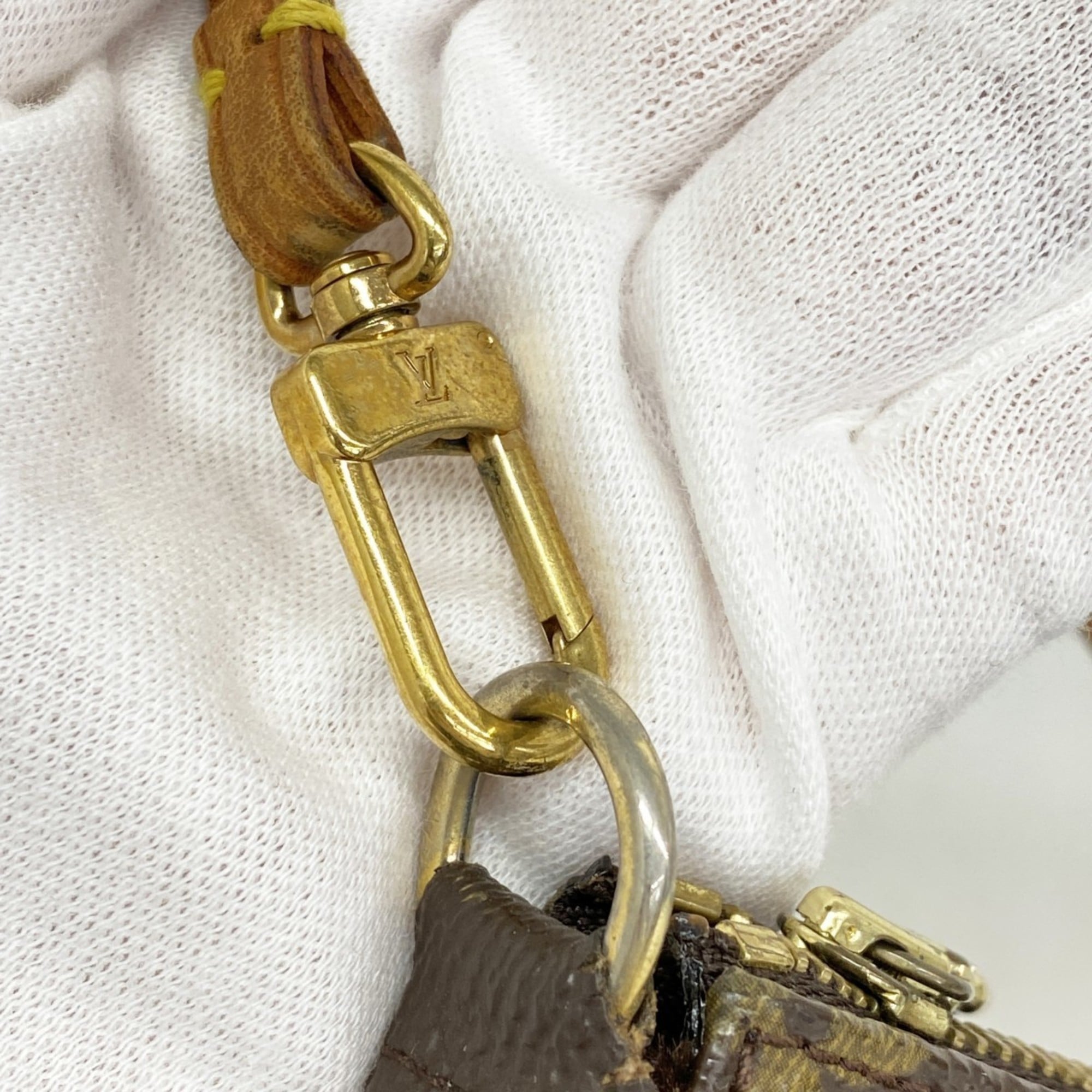 Louis Vuitton Brown Pouch (Pre-Owned)