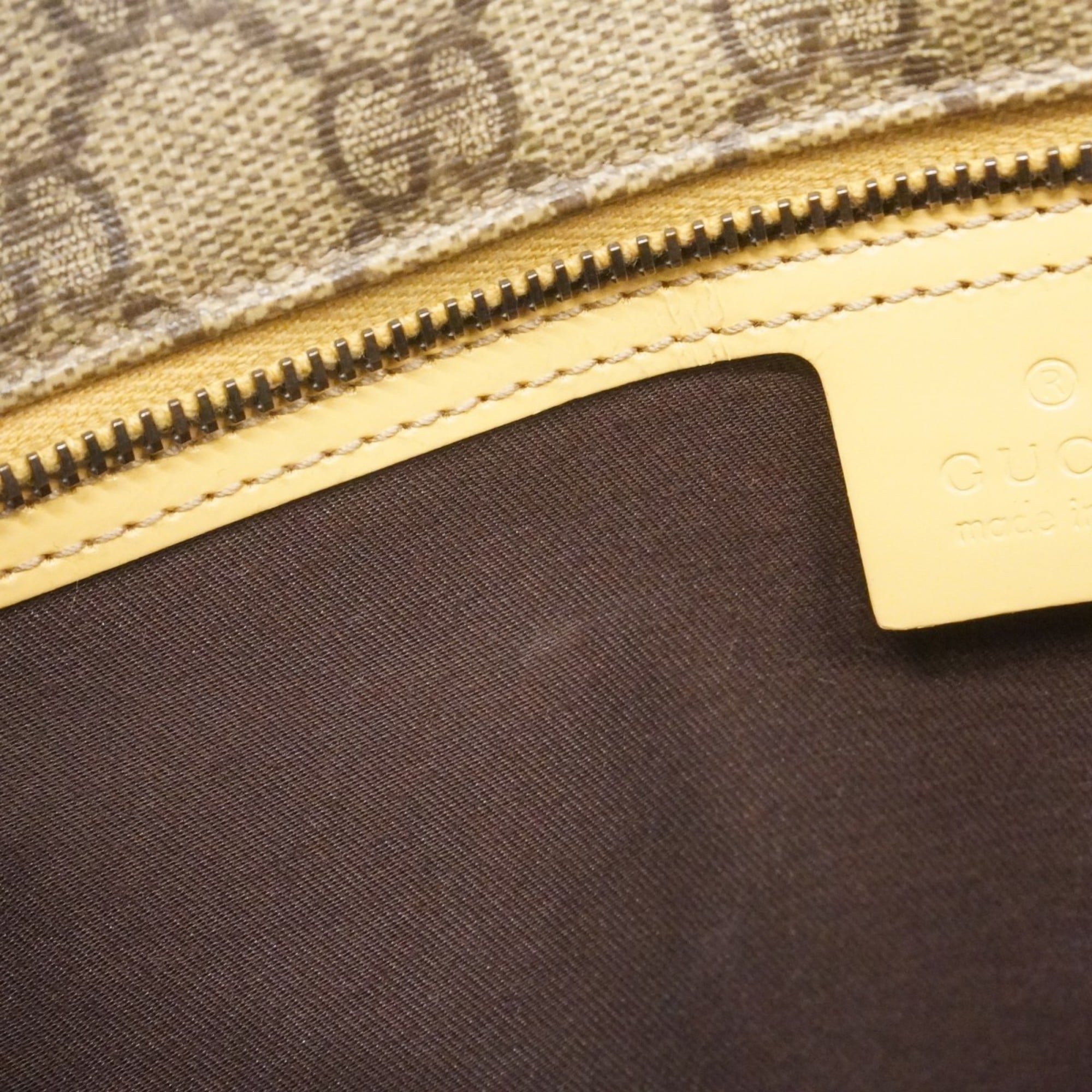 Gucci Beige Brown Pvc Handbag (Pre-Owned)