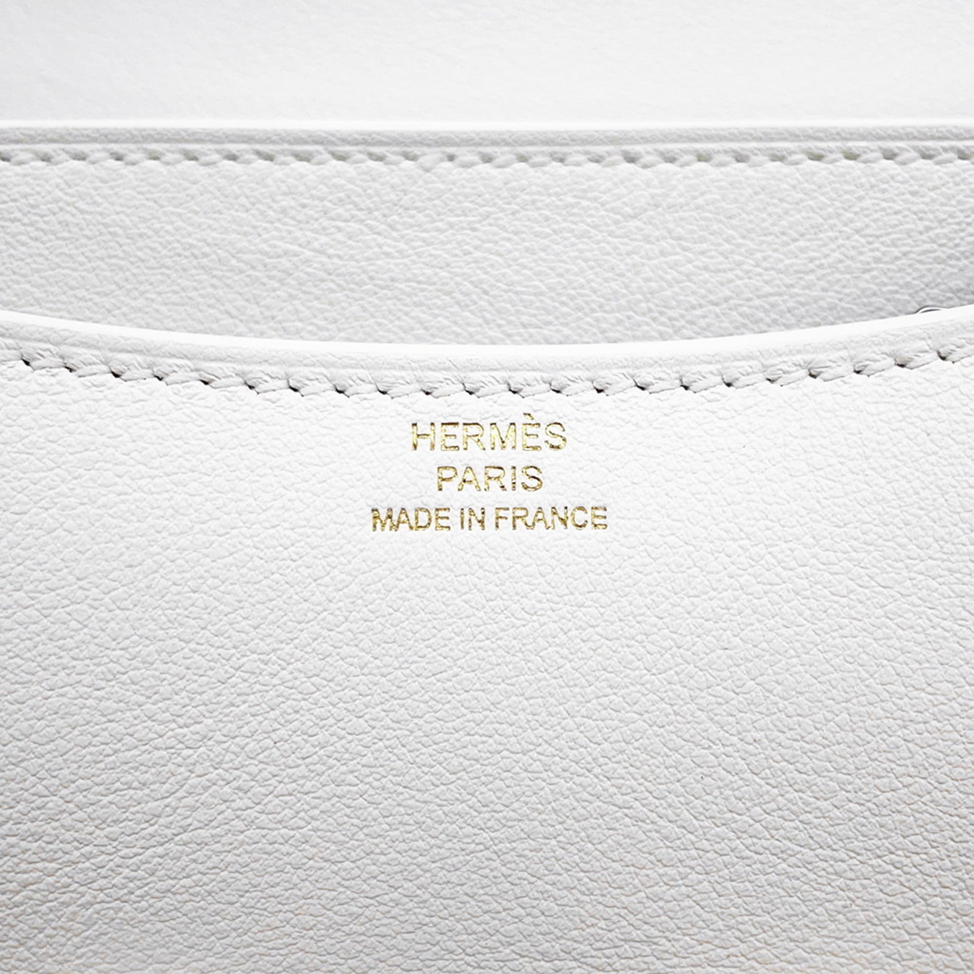 Hermes White Evercalf Leather Shoulder Bag (Pre-Owned)