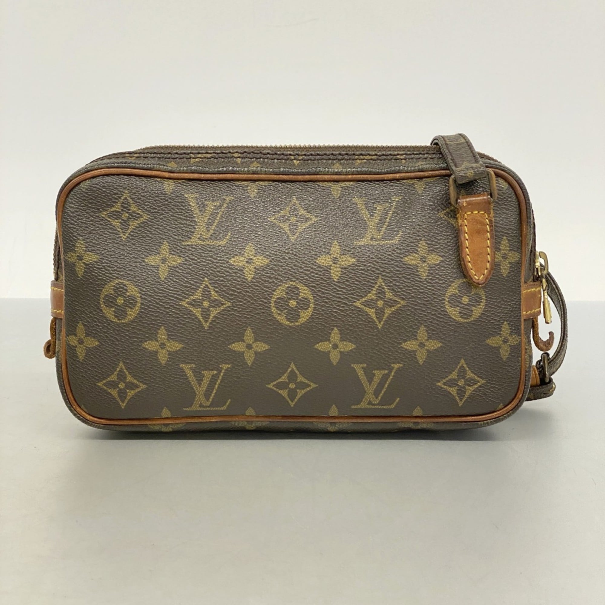 Louis Vuitton Brown Shoulder Bag (Pre-Owned)