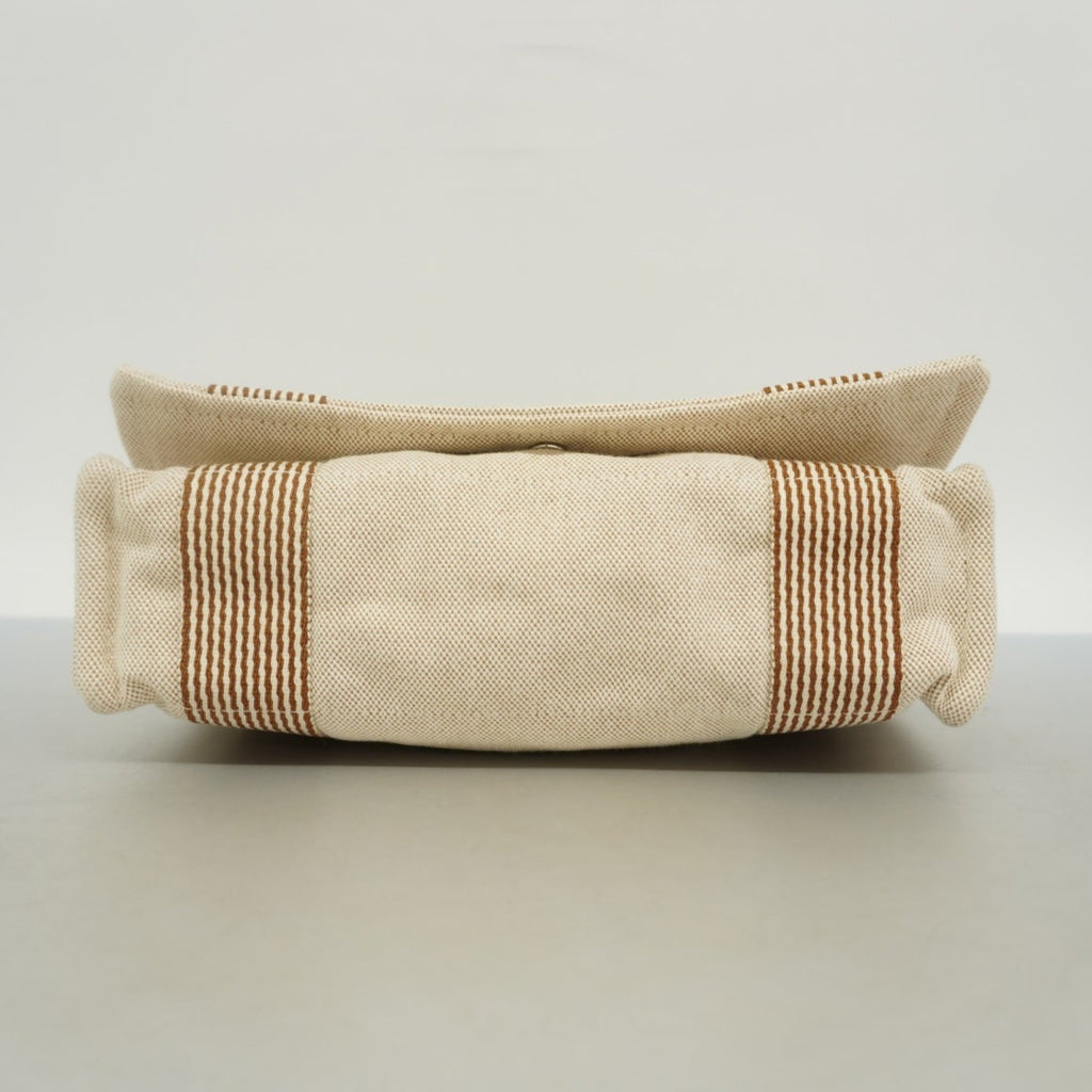 Hermes Ivory Canvas Shoulder Bag (Pre-Owned)