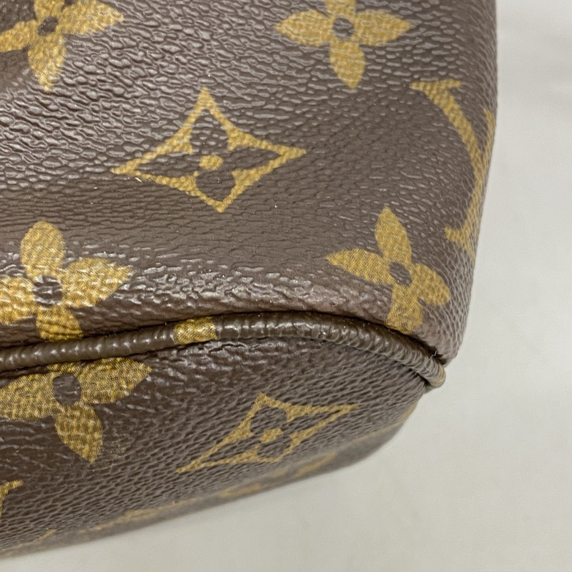 Louis Vuitton Brown Tote Bag (Pre-Owned)