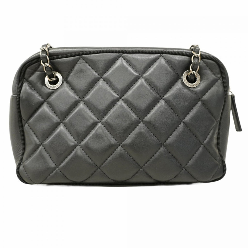 Chanel Black Leather Shoulder Bag (Pre-Owned)