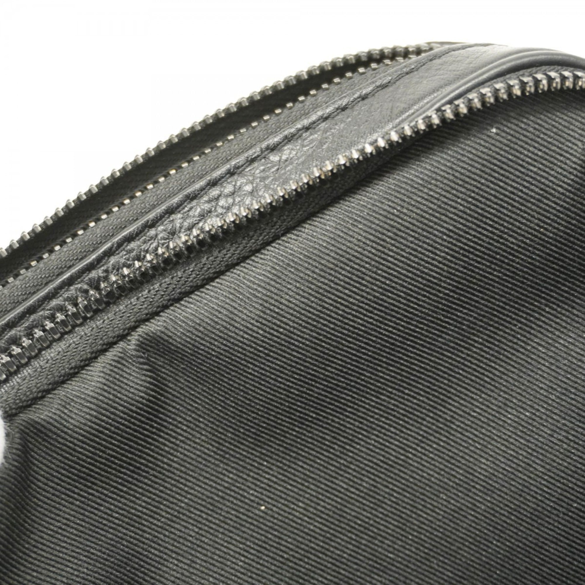 Louis Vuitton Black Shoulder Bag (Pre-Owned)