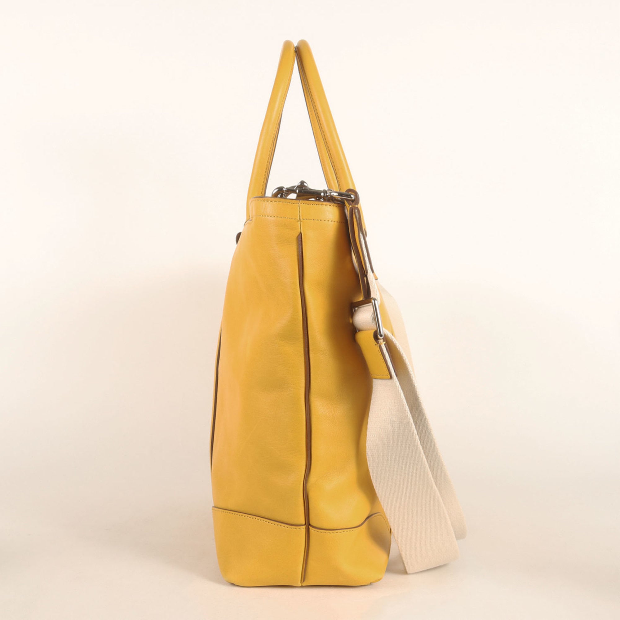 Coach Yellow Leather Tote Bag (Pre-Owned)