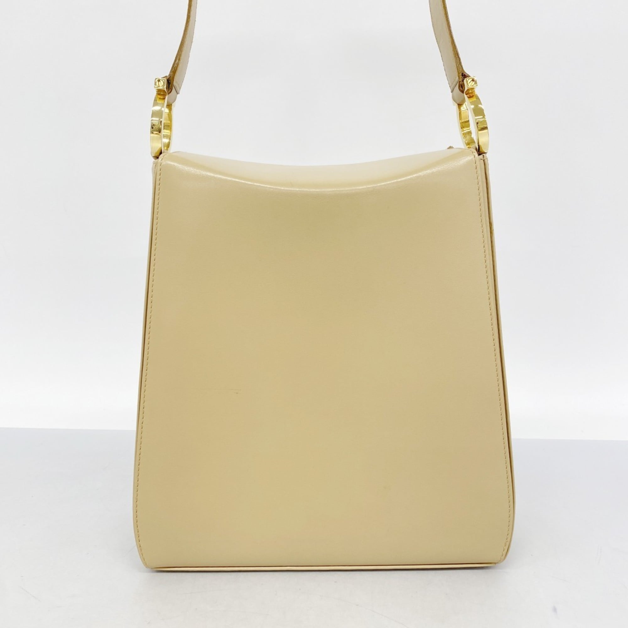 Salvatore Ferragamo Beige Leather Shoulder Bag (Pre-Owned)