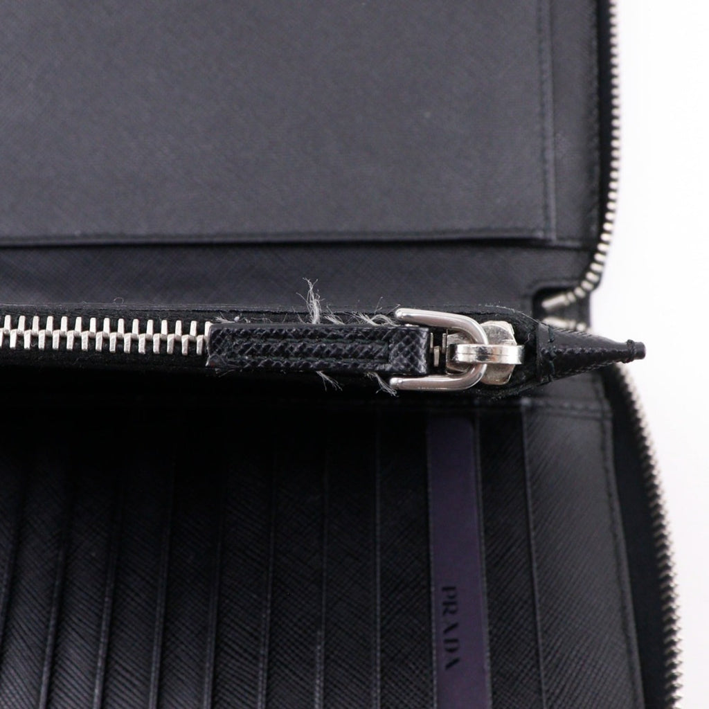 Prada Saffiano Black Saffiano Long Wallet (Bi-Fold) (Pre-Owned)