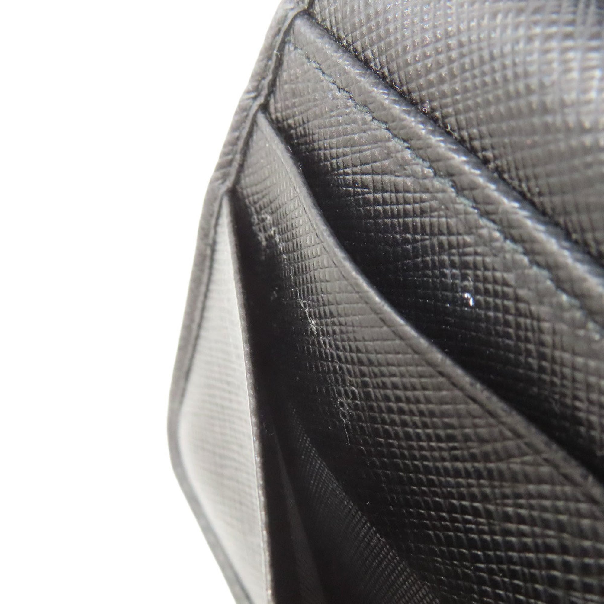 Prada Black Leather Wallet (Bi-Fold) (Pre-Owned)