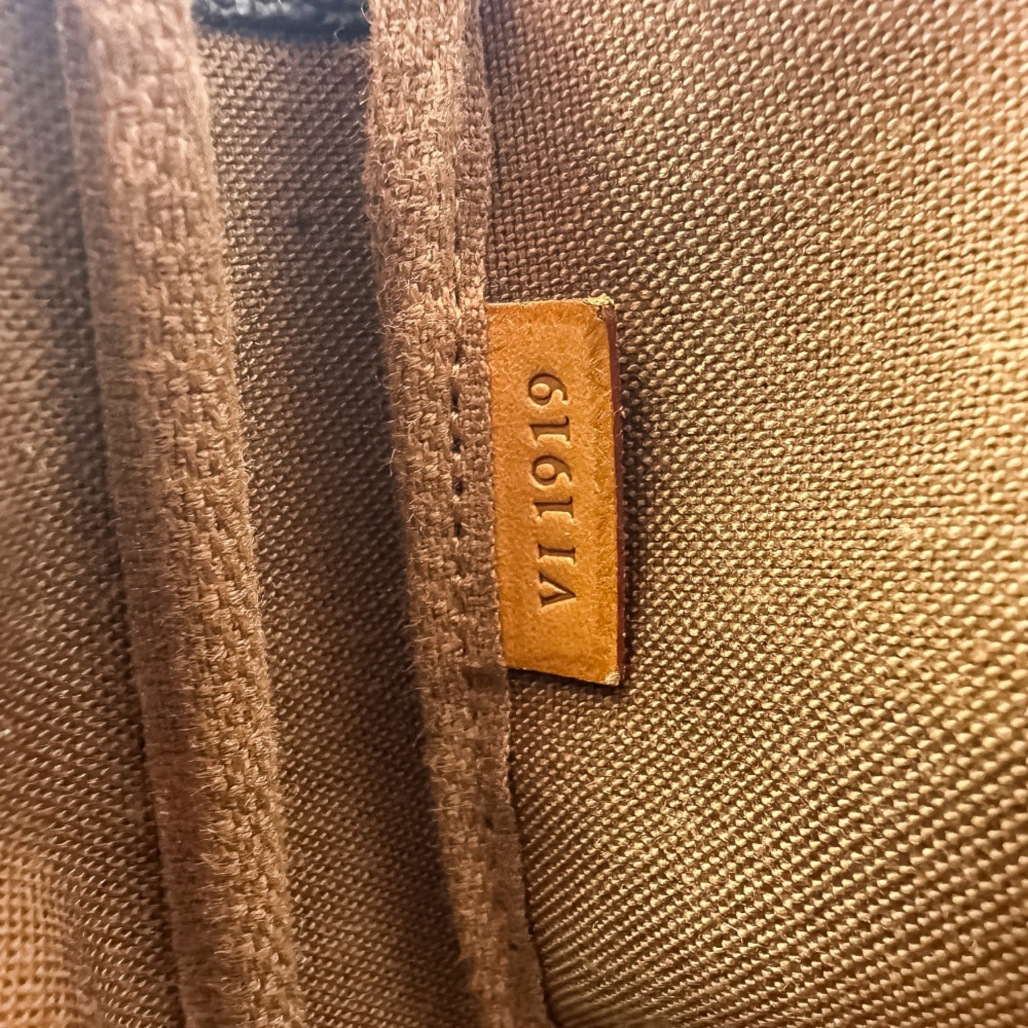 Louis Vuitton Brown Monogram Monogram Pochette Pouch (Pre-Owned)