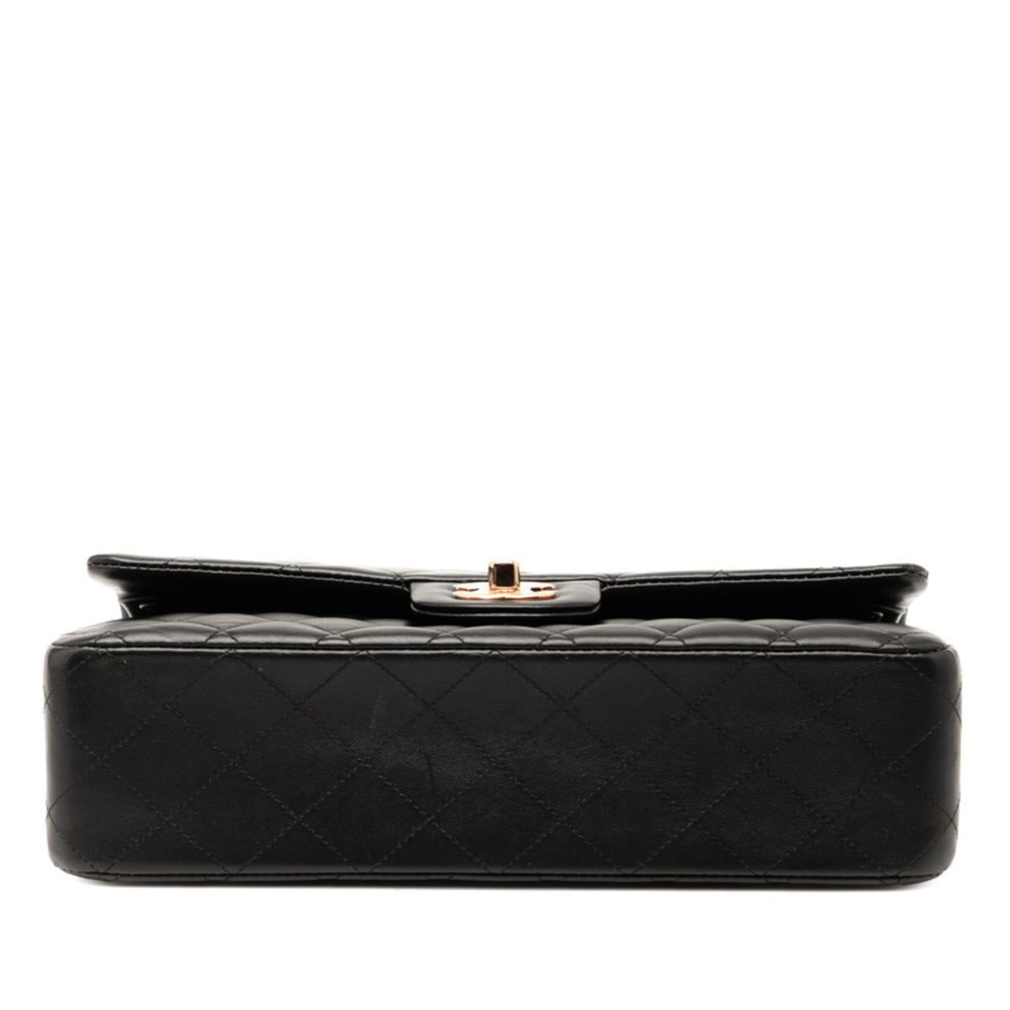 Chanel Black Leather Shoulder Bag (Pre-Owned)