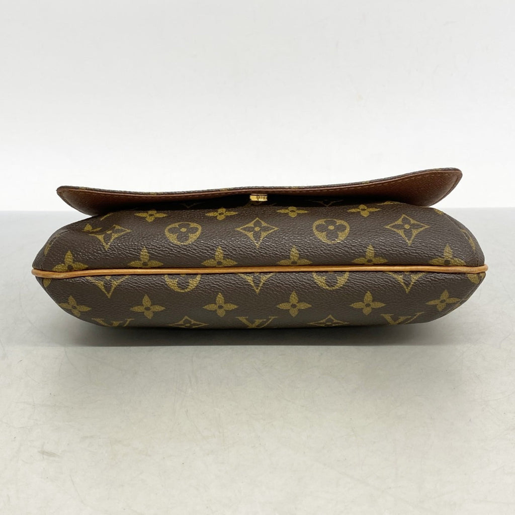 Louis Vuitton Brown Shoulder Bag (Pre-Owned)