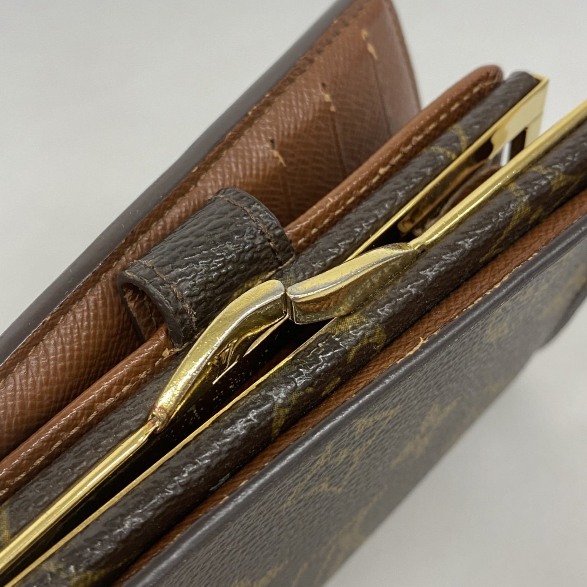 Louis Vuitton Brown Wallet (Bi-Fold) (Pre-Owned)