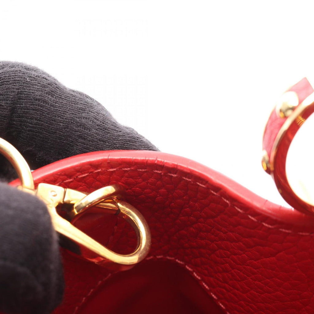 Louis Vuitton Red Color Sacrlet Leather Handbag (Pre-Owned)