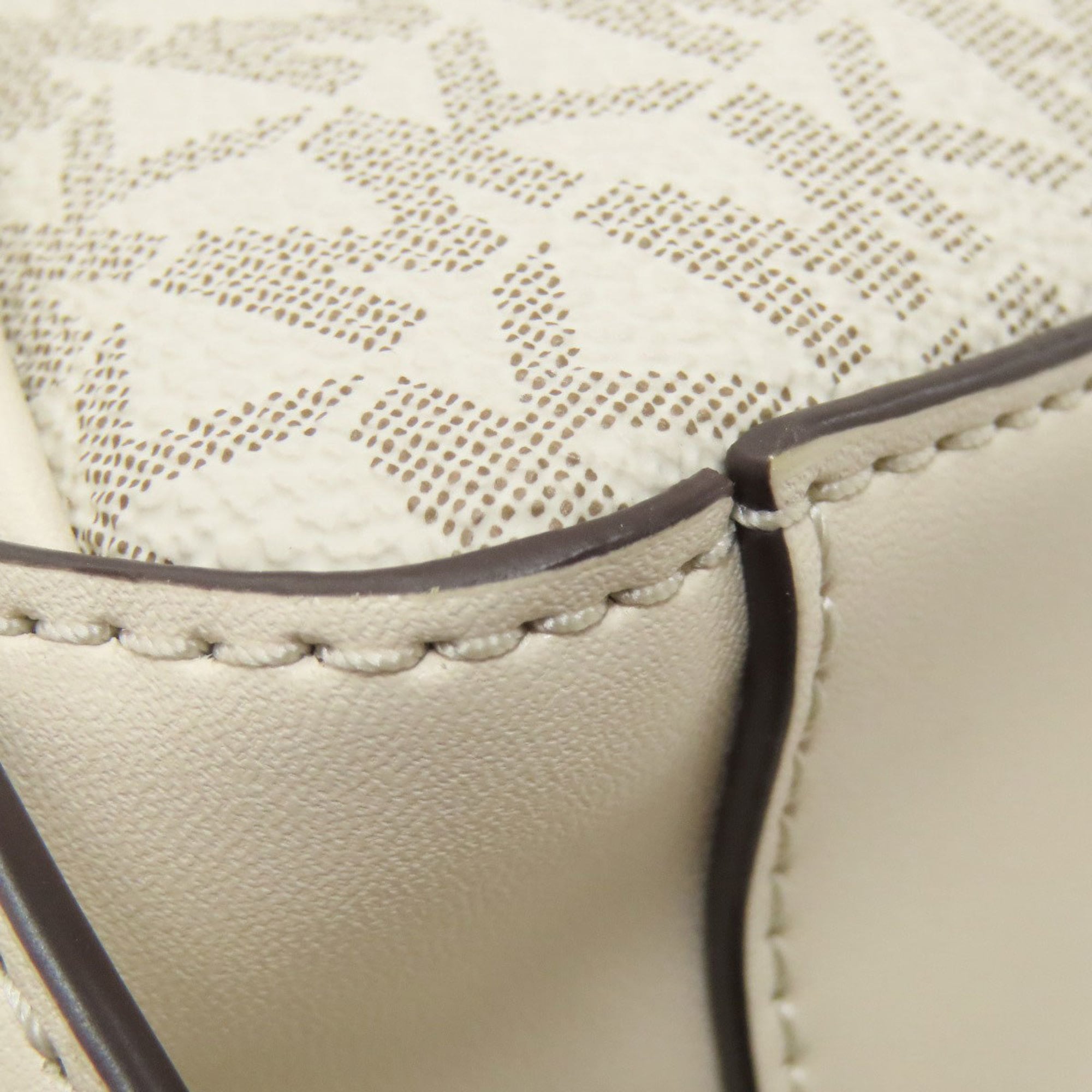 Michael Kors White Leather Pvc Backpack (Pre-Owned)