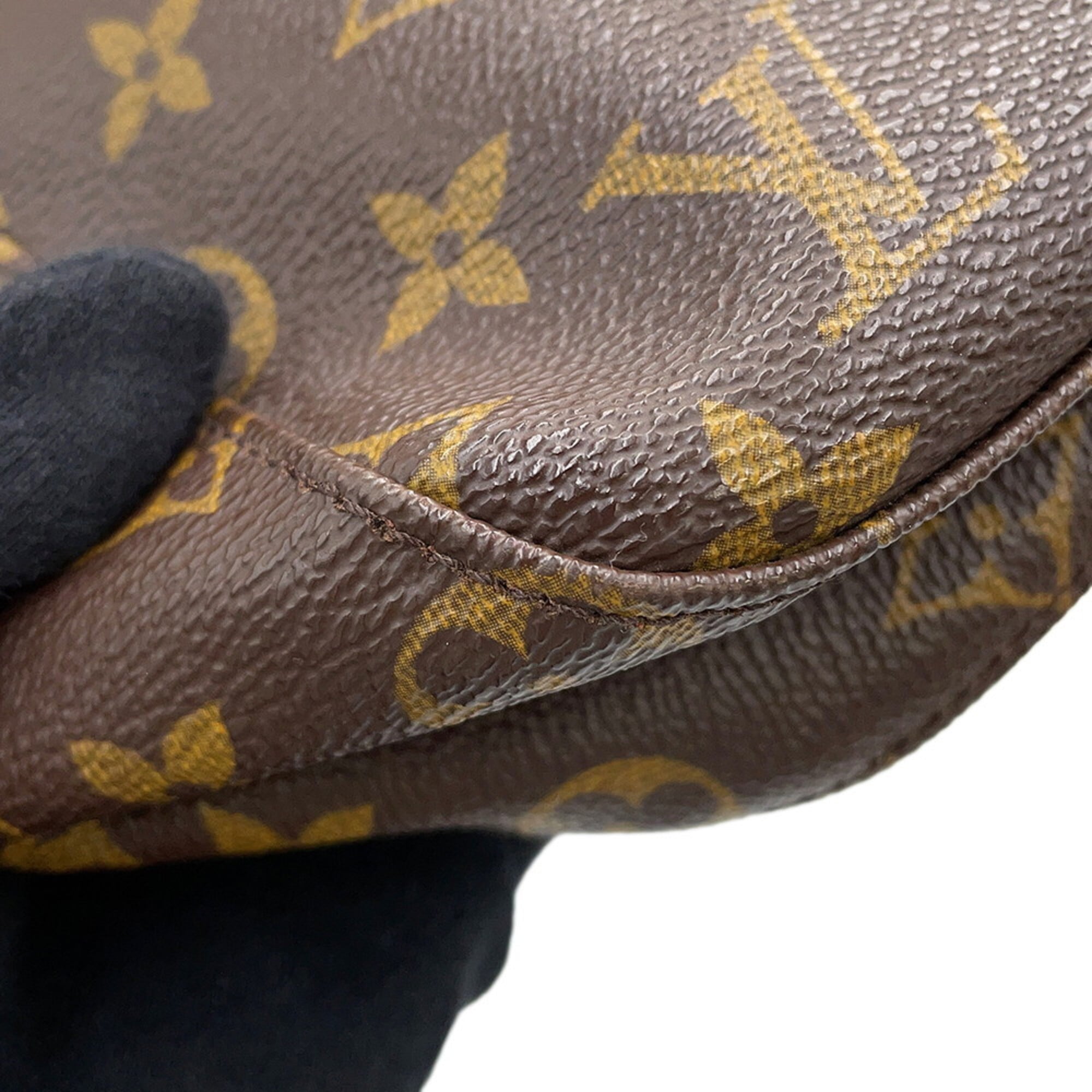 Louis Vuitton Monogram Beige Monogram Shoulder Bag (Pre-Owned)